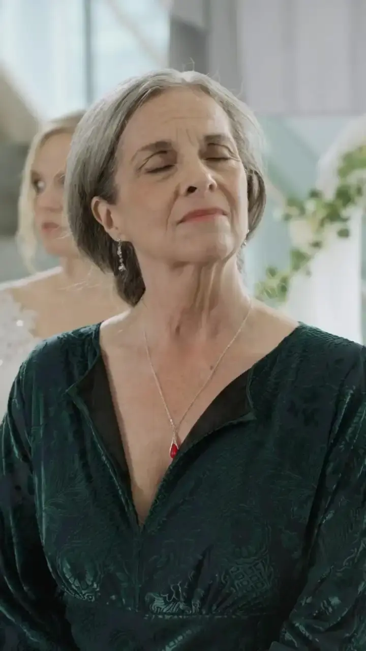 Episódio 44 de A Encantadora Consorte do Sr. Hills