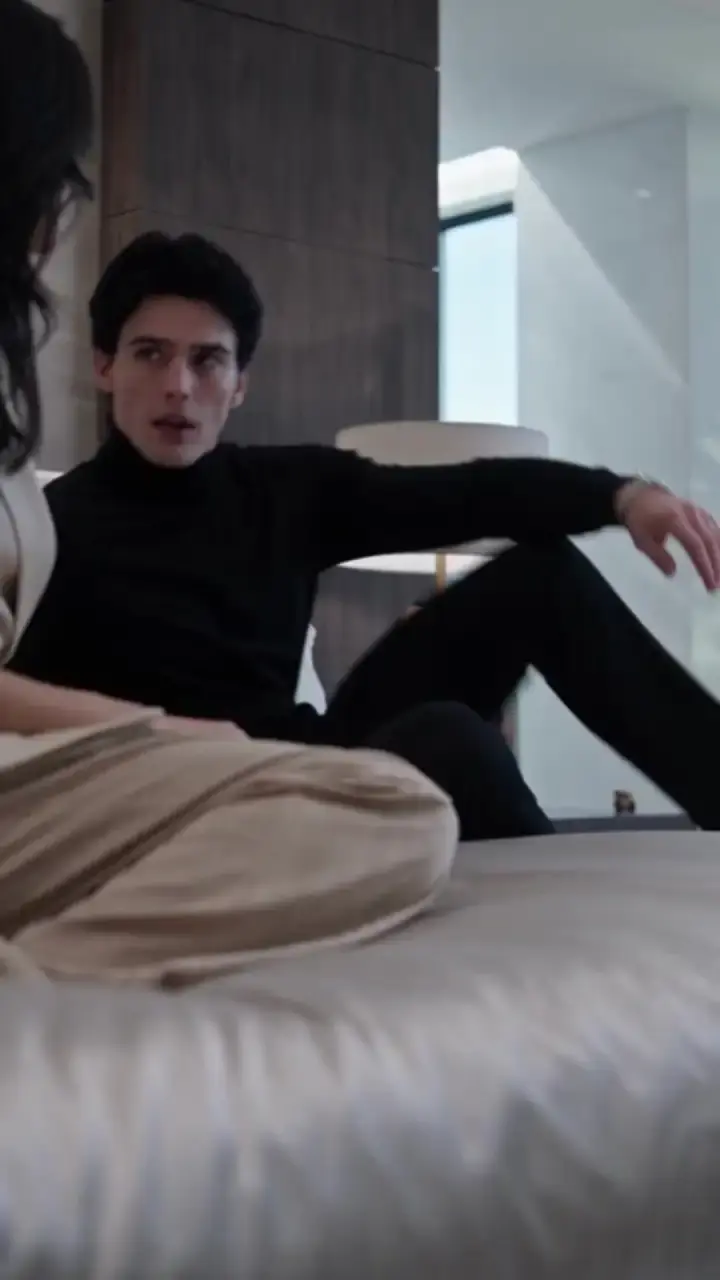Episode 3 of After My Fake Death, He Went Mad with Regret