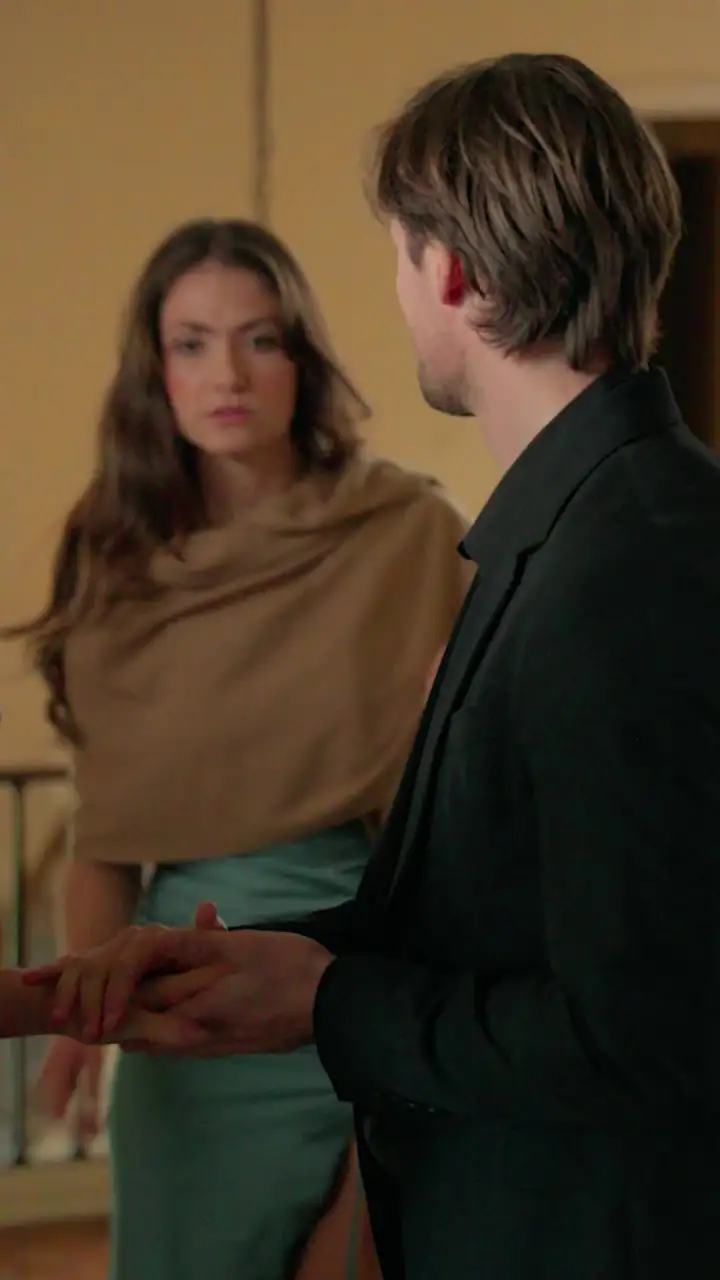 Episodio 30 de Amor bajo contrato