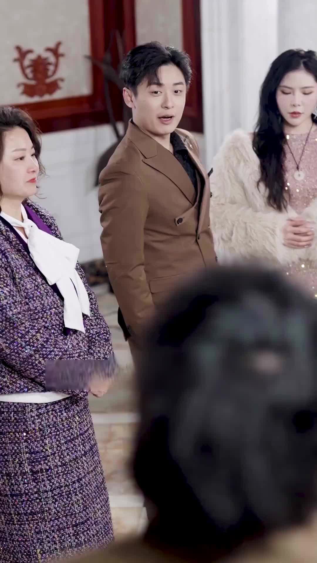 Episódio 6 de Após o Término, Mimada por Três Irmãos Poderosos