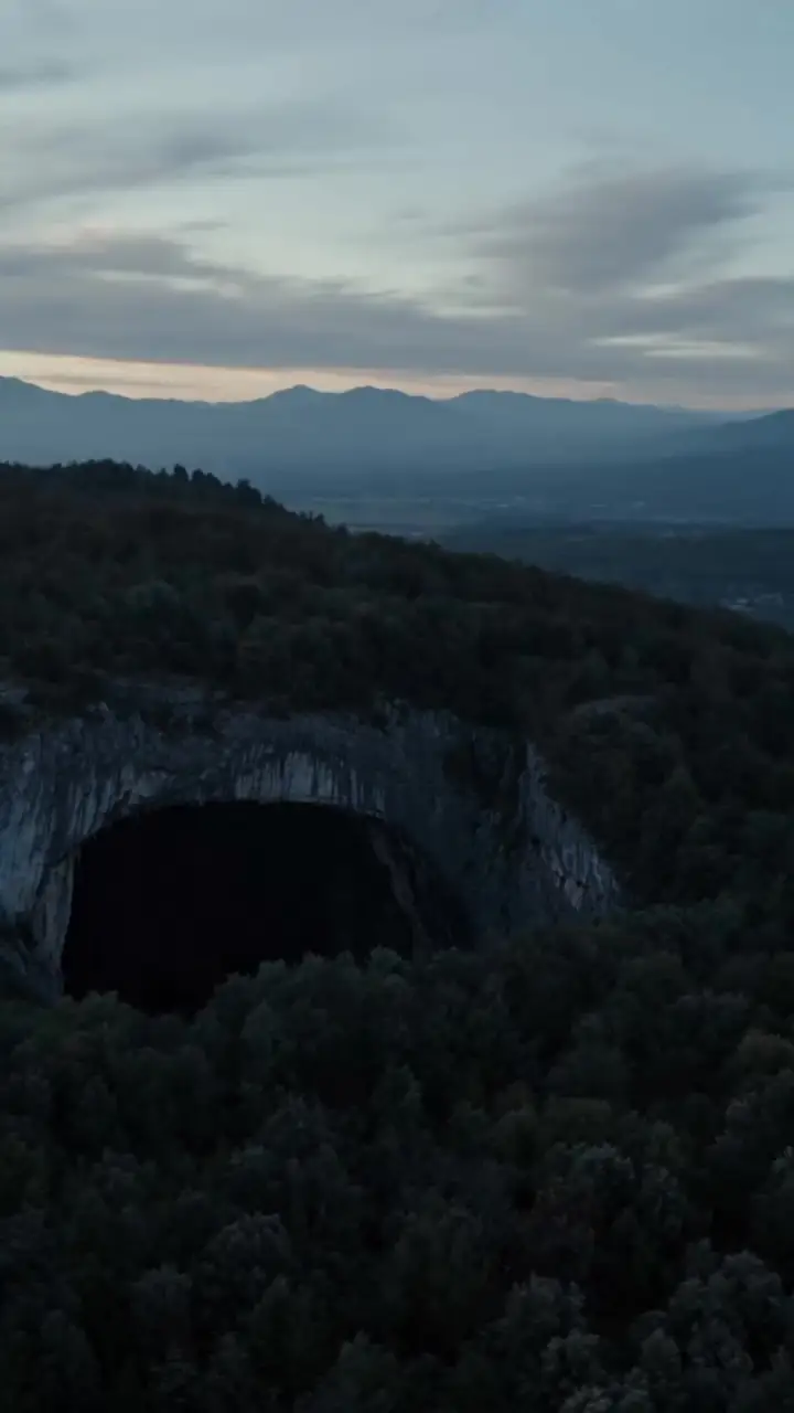 Episodio 18 de ¡Atrapada! La Luna fugitiva del Alfa despiadado