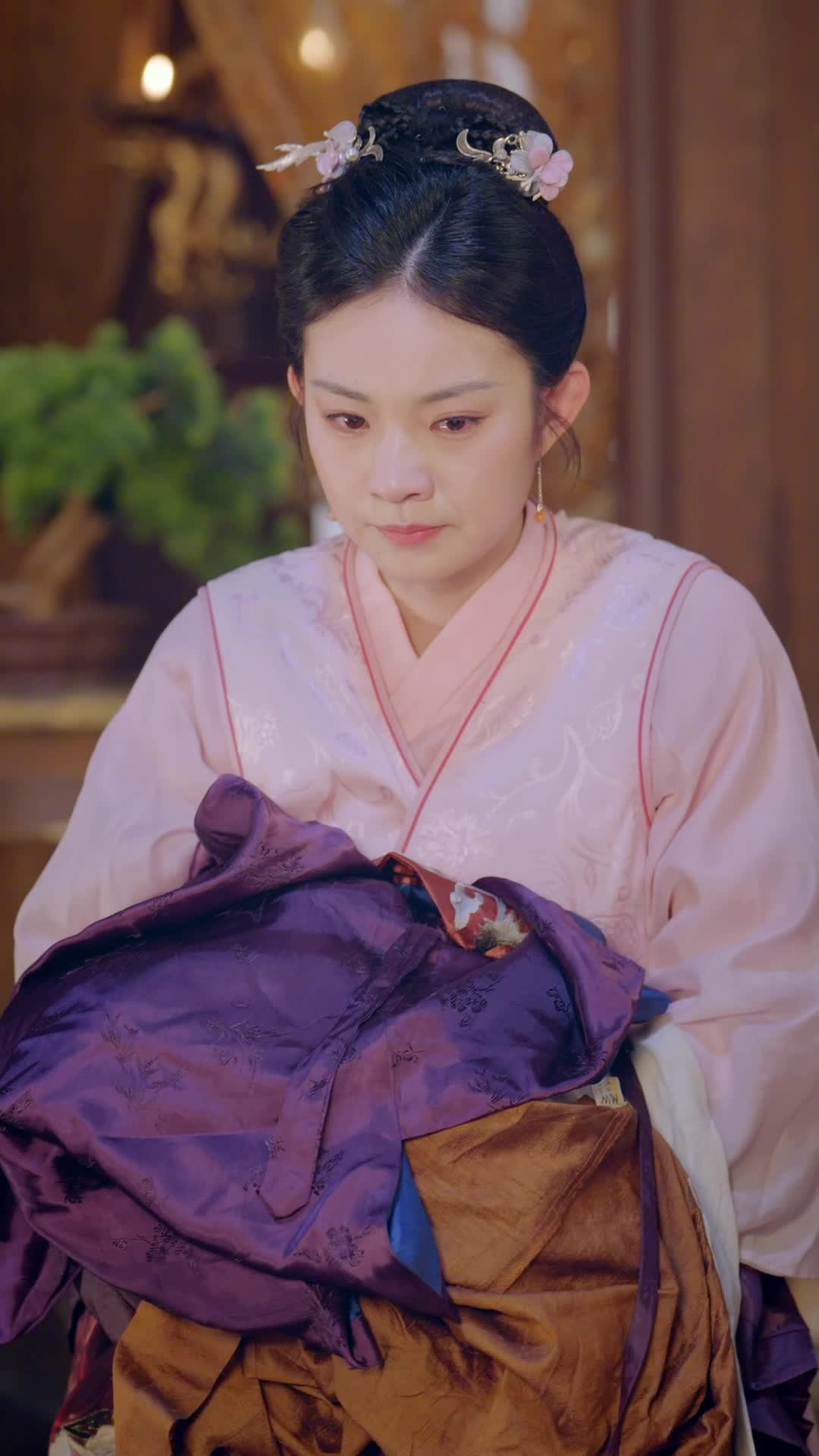 Episode 25 of Blood and the Veil: The Maid Returns