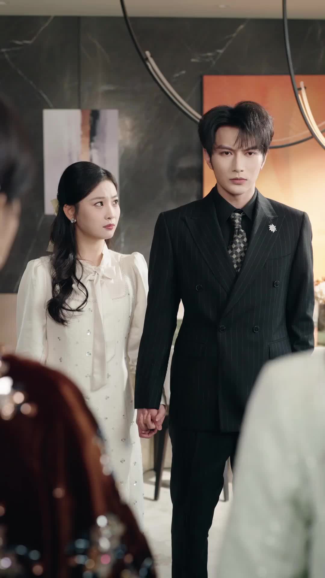 Episodio 10 de Boda interrumpida, amor contractual