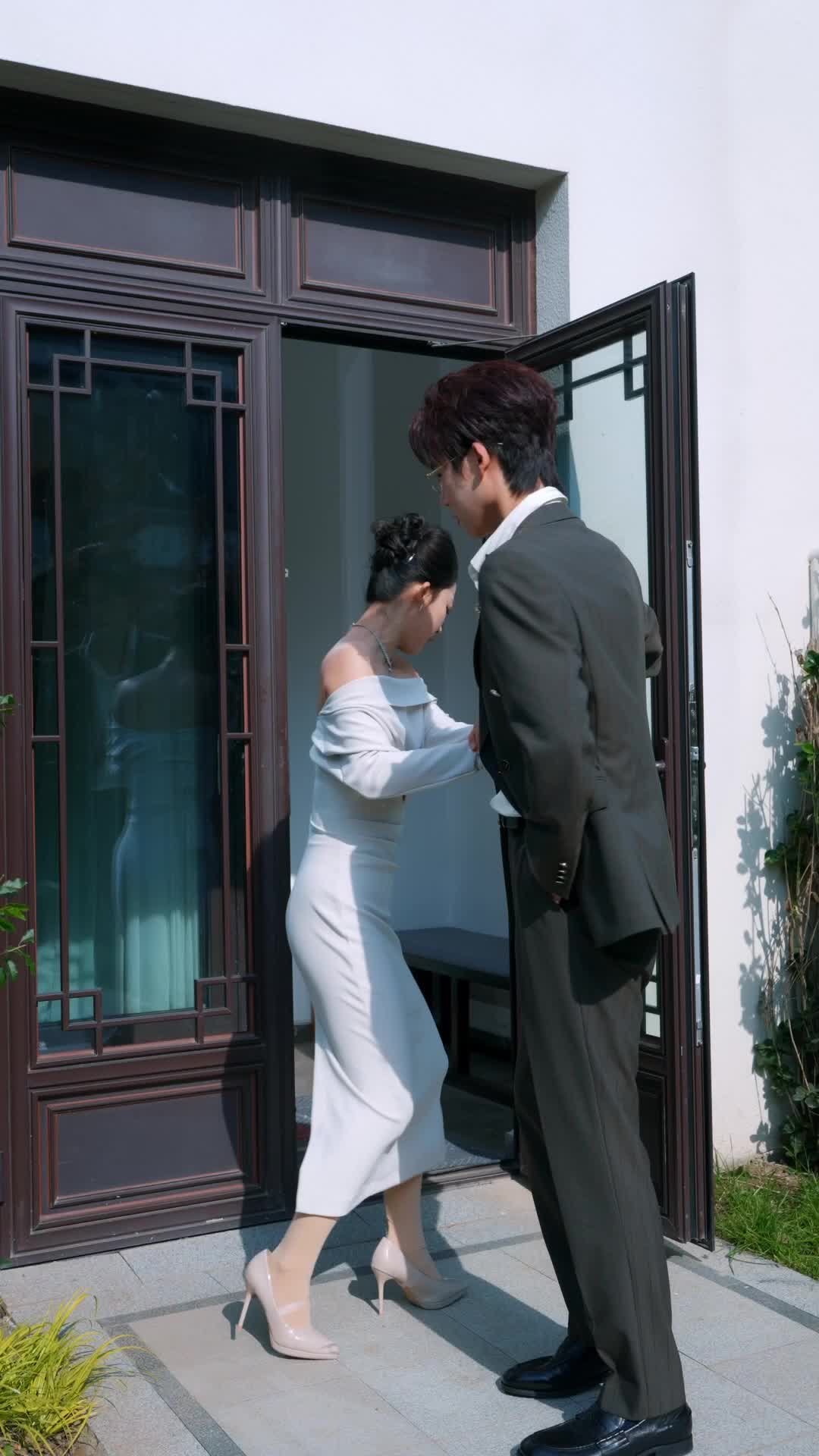 Episode 17 of Burn at Her Wedding