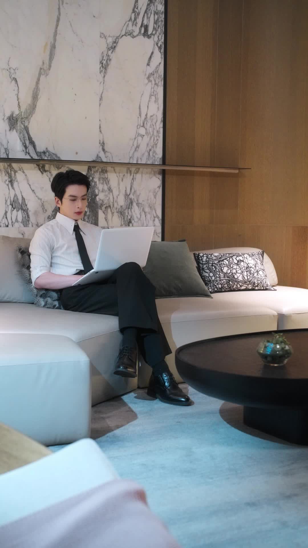 Episode 29 of Captain, Mayday for Love