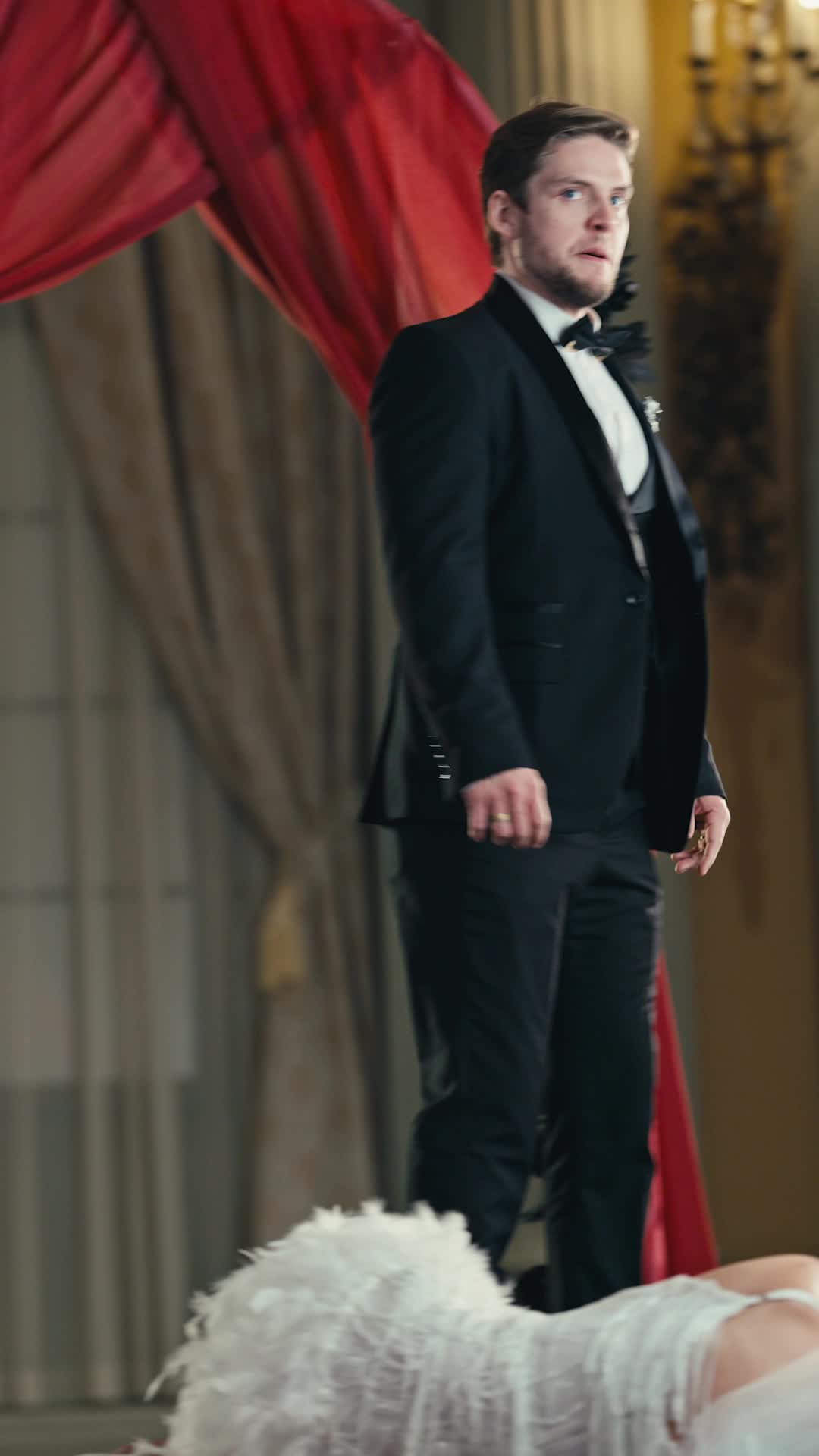 Episódio 30 de Confundida Como Sua Companheira: O Arrependimento de Luna