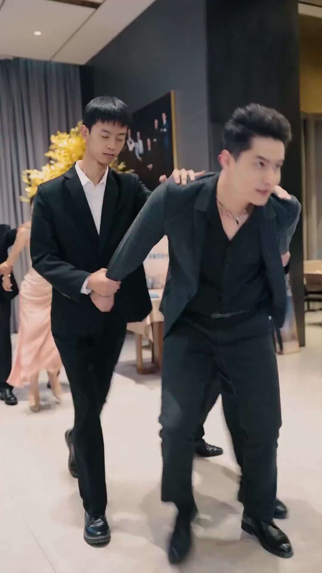 Episódio 79 de Contrato de amor com o tio cadeirante do meu noivo