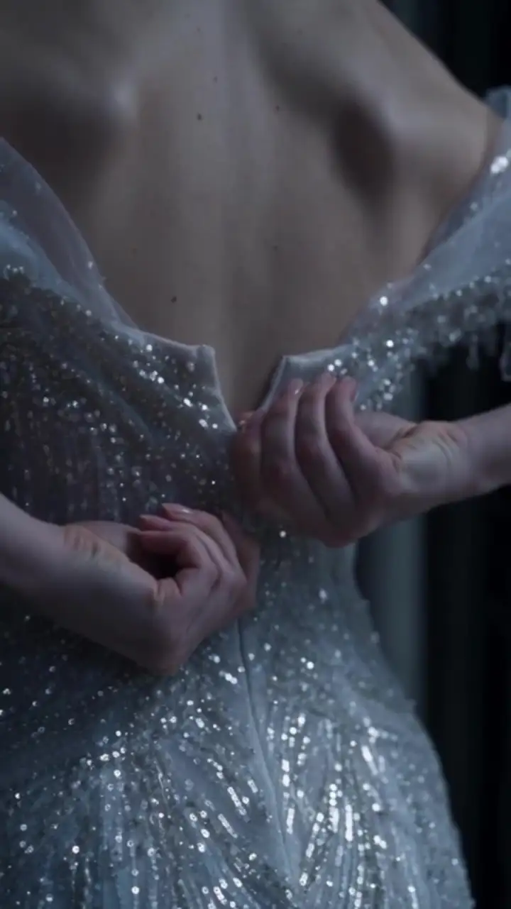 Episodio 1 de De novia marioneta a reina Alfa