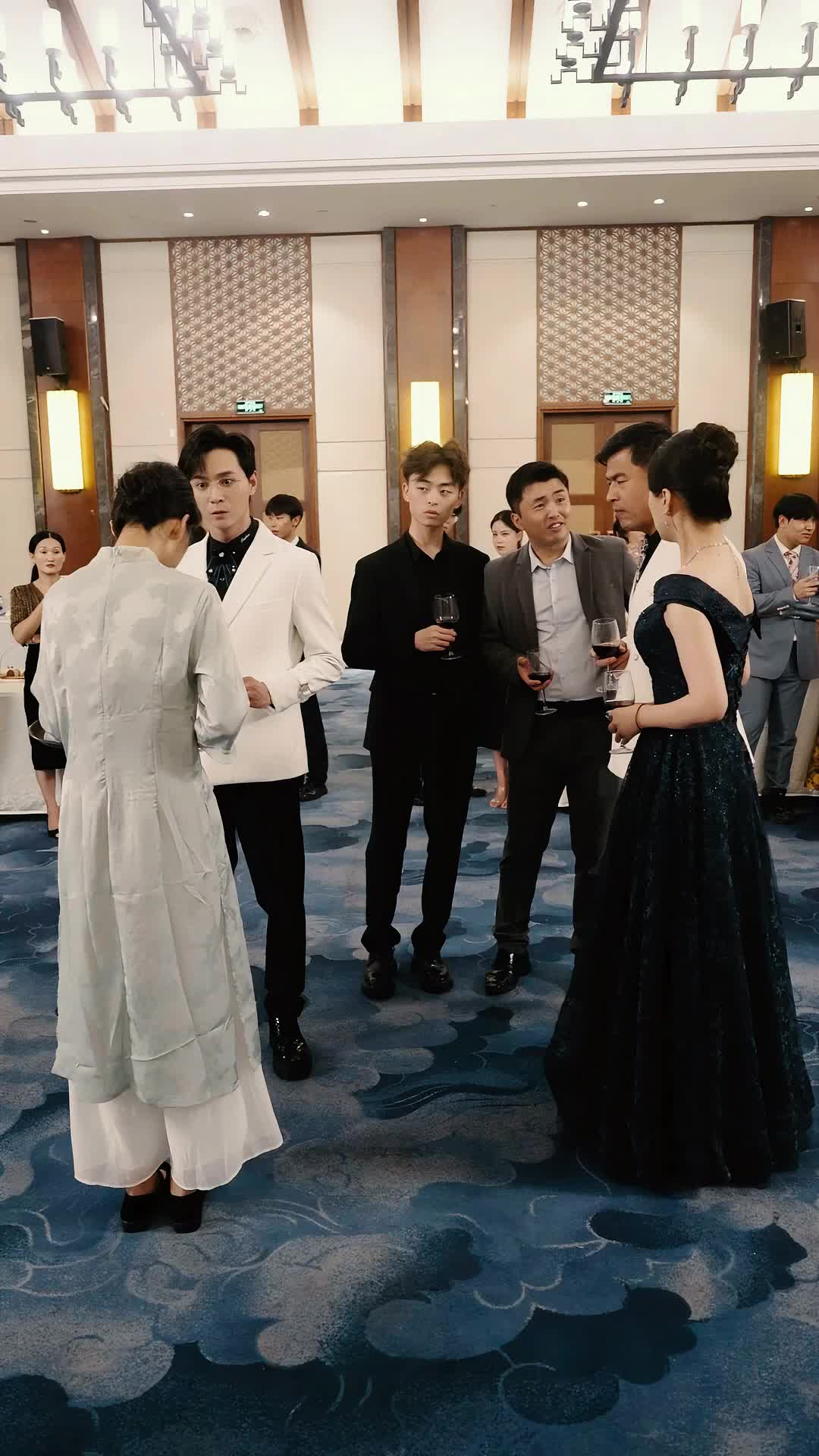 Episode 32 of Destined Twins
