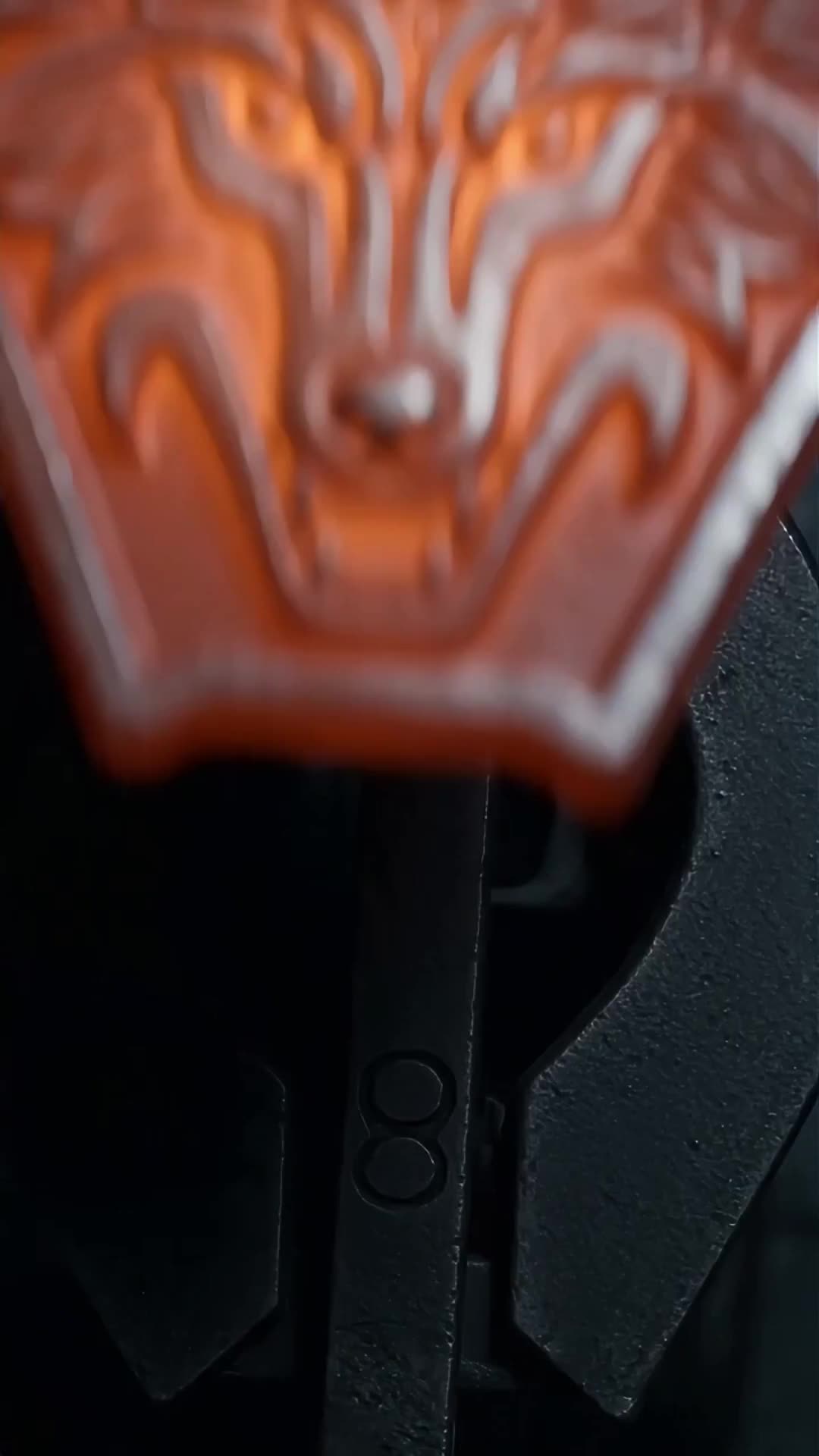 Episodio 25 de ¿Destruir mi linaje de lobo plateado? Me casaré con el Alfa supremo