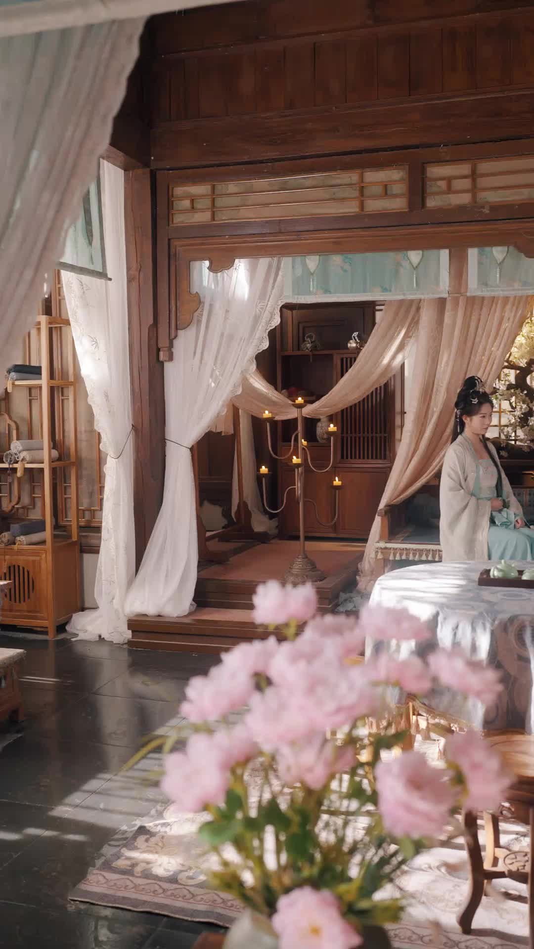 Episode 10 of Divorce the Fake, Marry the Throne