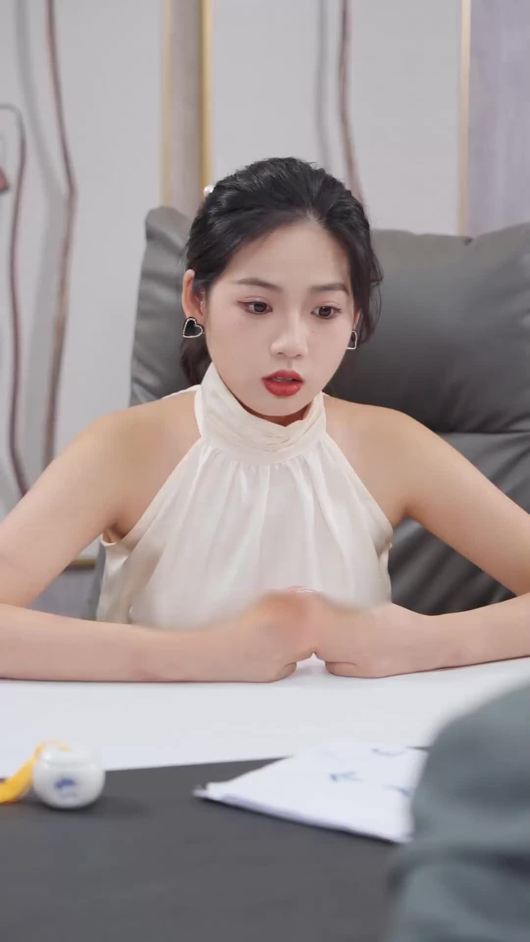 Episodio 51 de Divorciada y Ahora Nieta de un Multimillonario