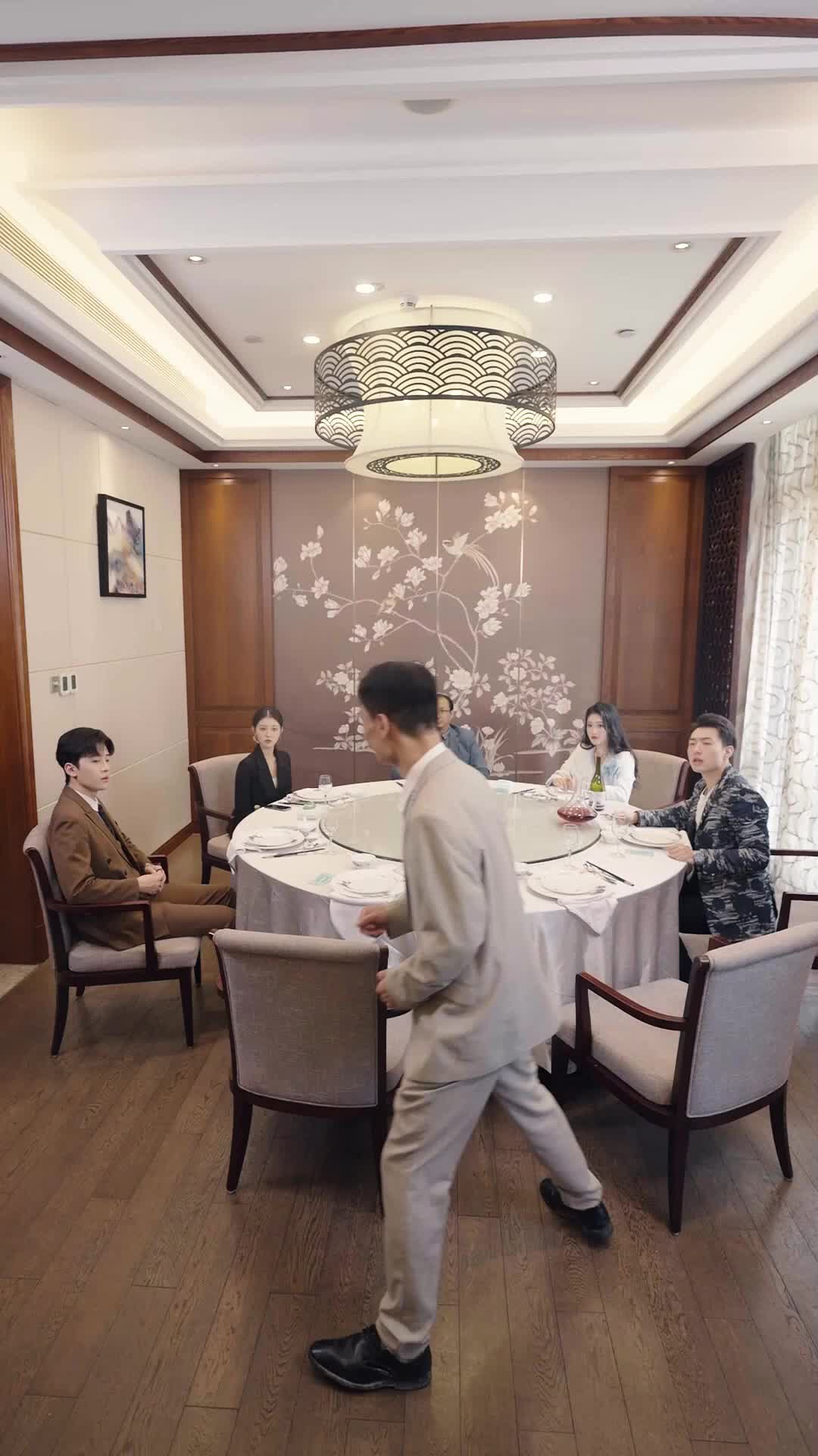 Episode 21 of Double Life CEO Chasing Love