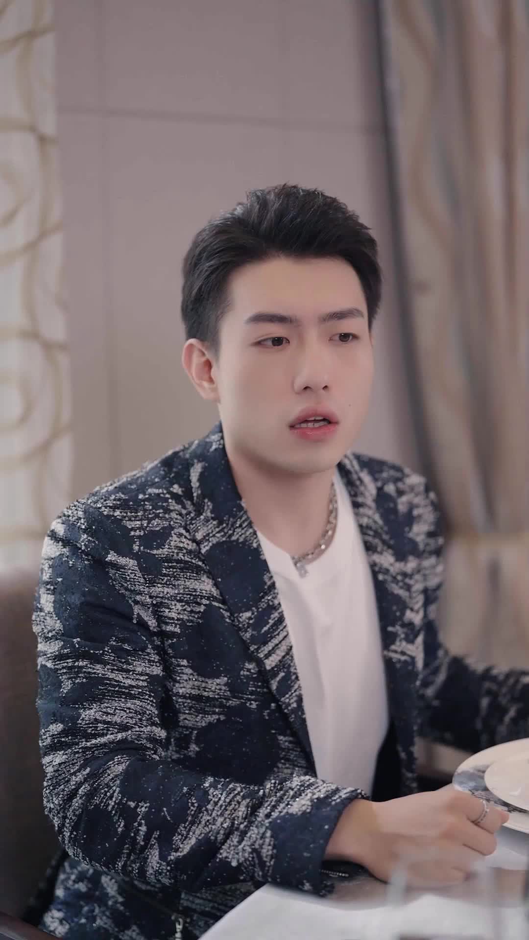 Episode 22 of Double Life CEO Chasing Love