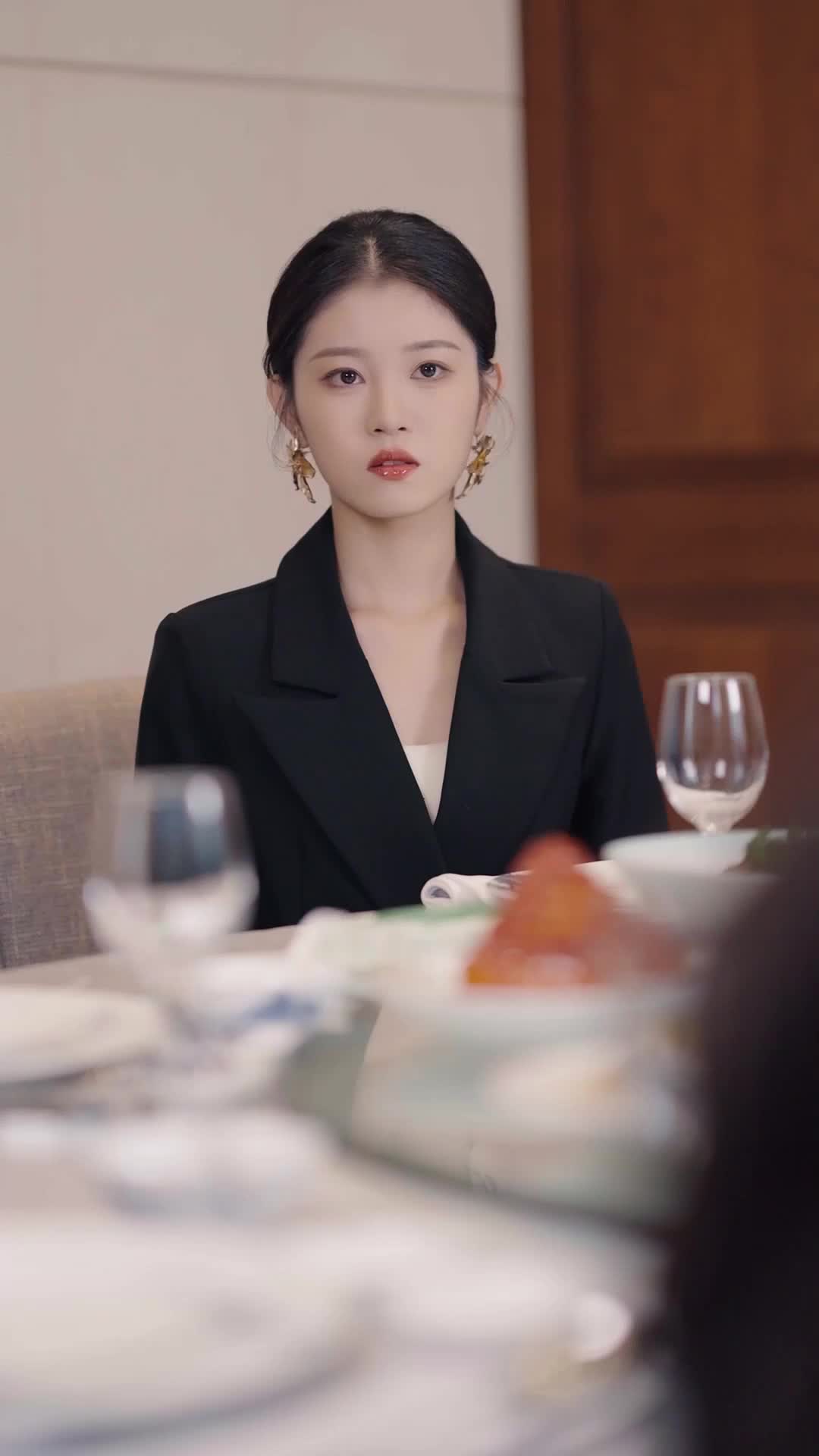 Episode 23 of Double Life CEO Chasing Love