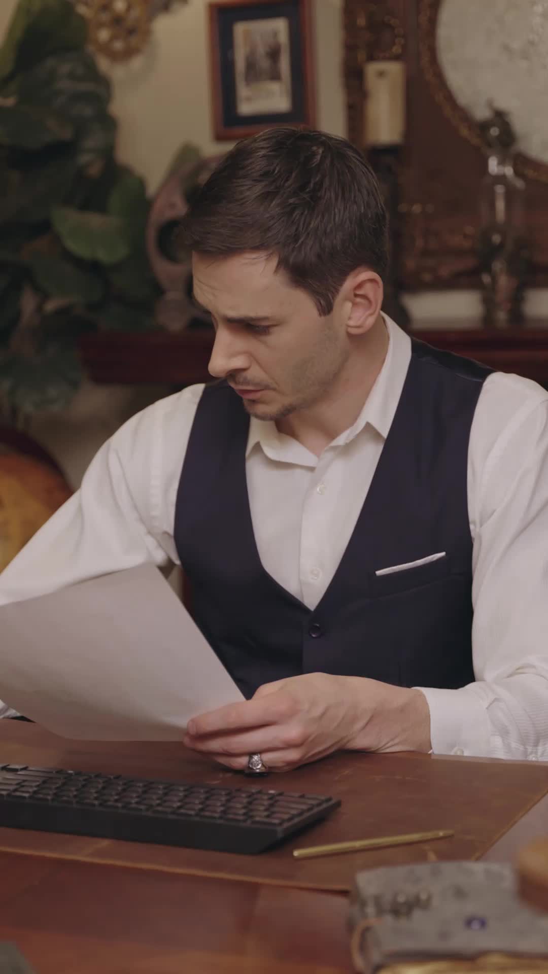 Episodio 60 de El divorcio me separó del Alfa, pero aún sigo brillando