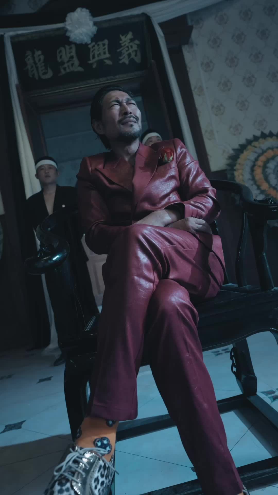 Episodio 10 de El funeral que creó a un jefe