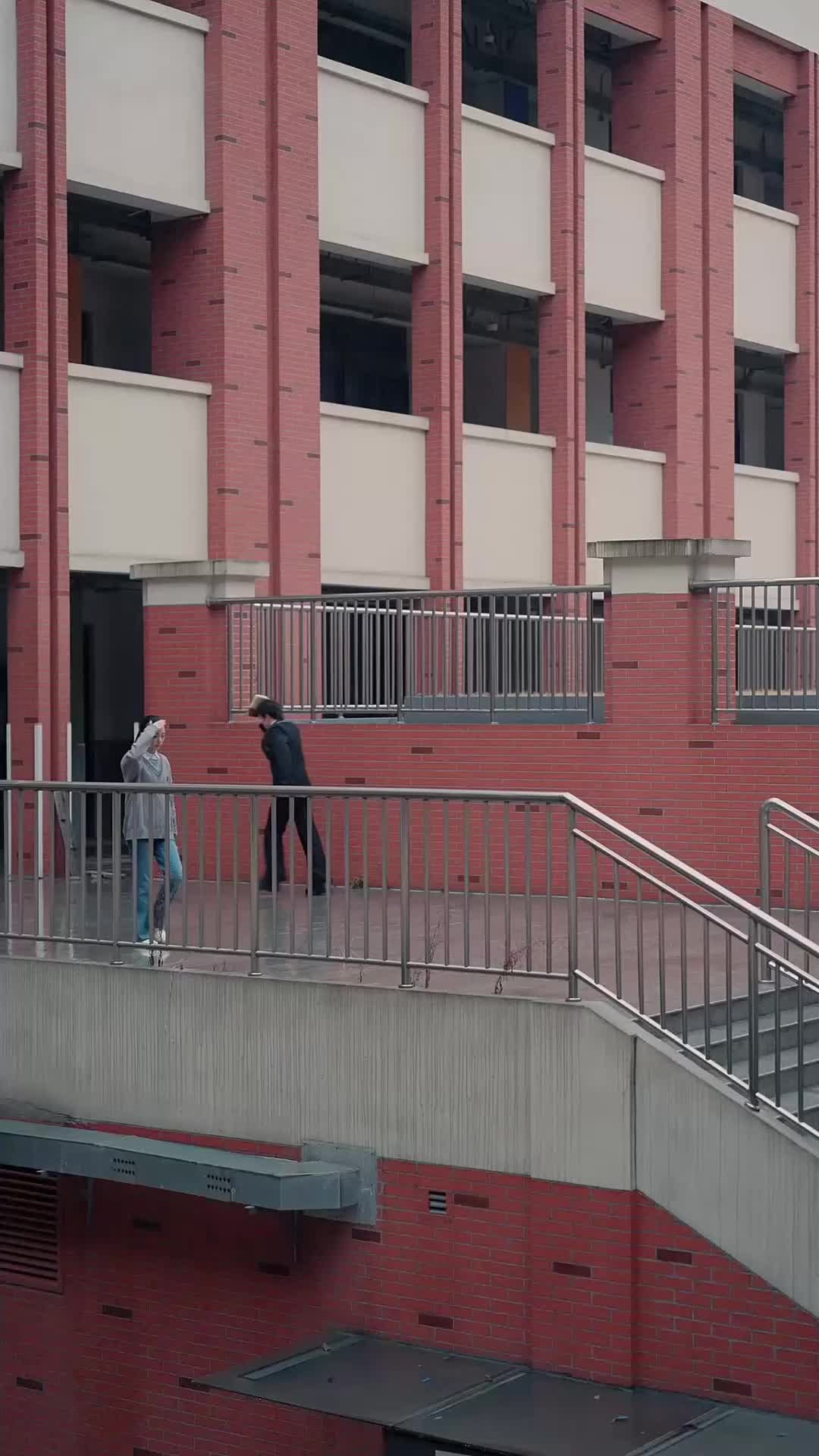 Episodio 5 de El rebelde y la erudita