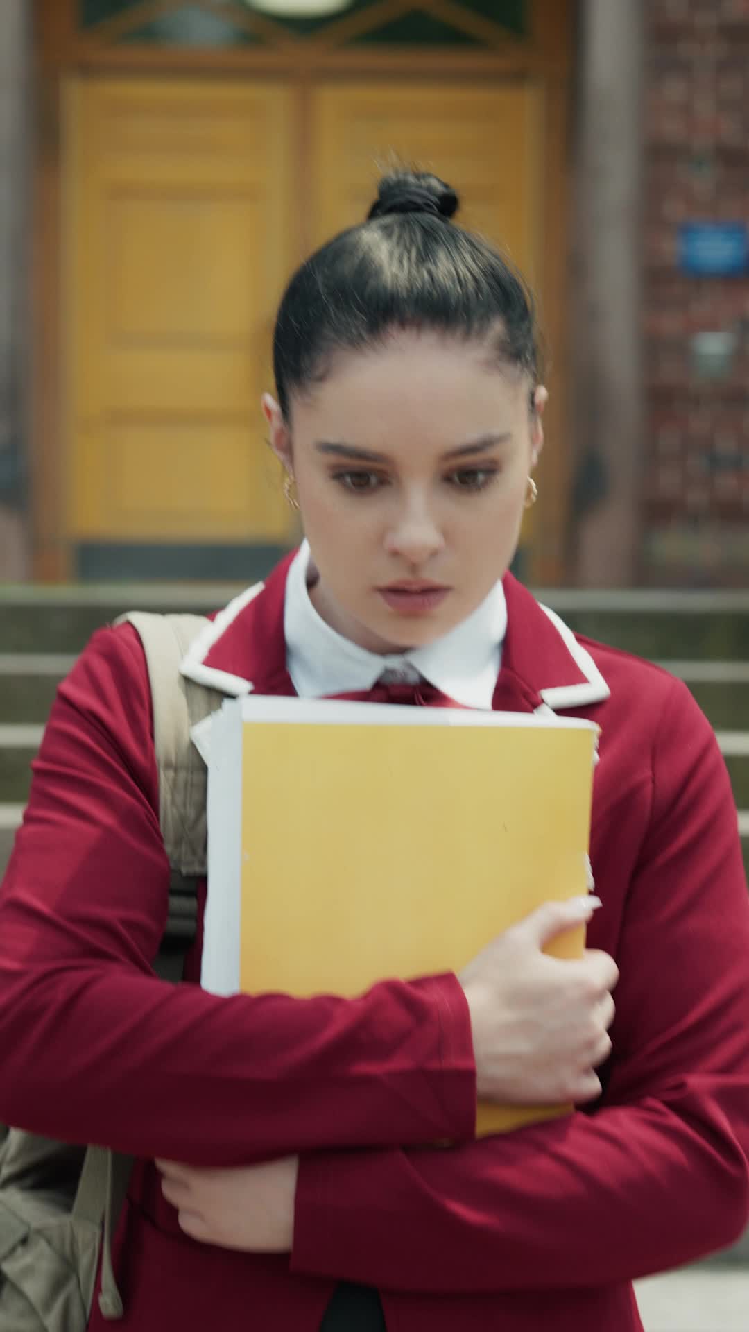 Episodio 64 de Embarazada de sus trillizos, convertida en su esposa