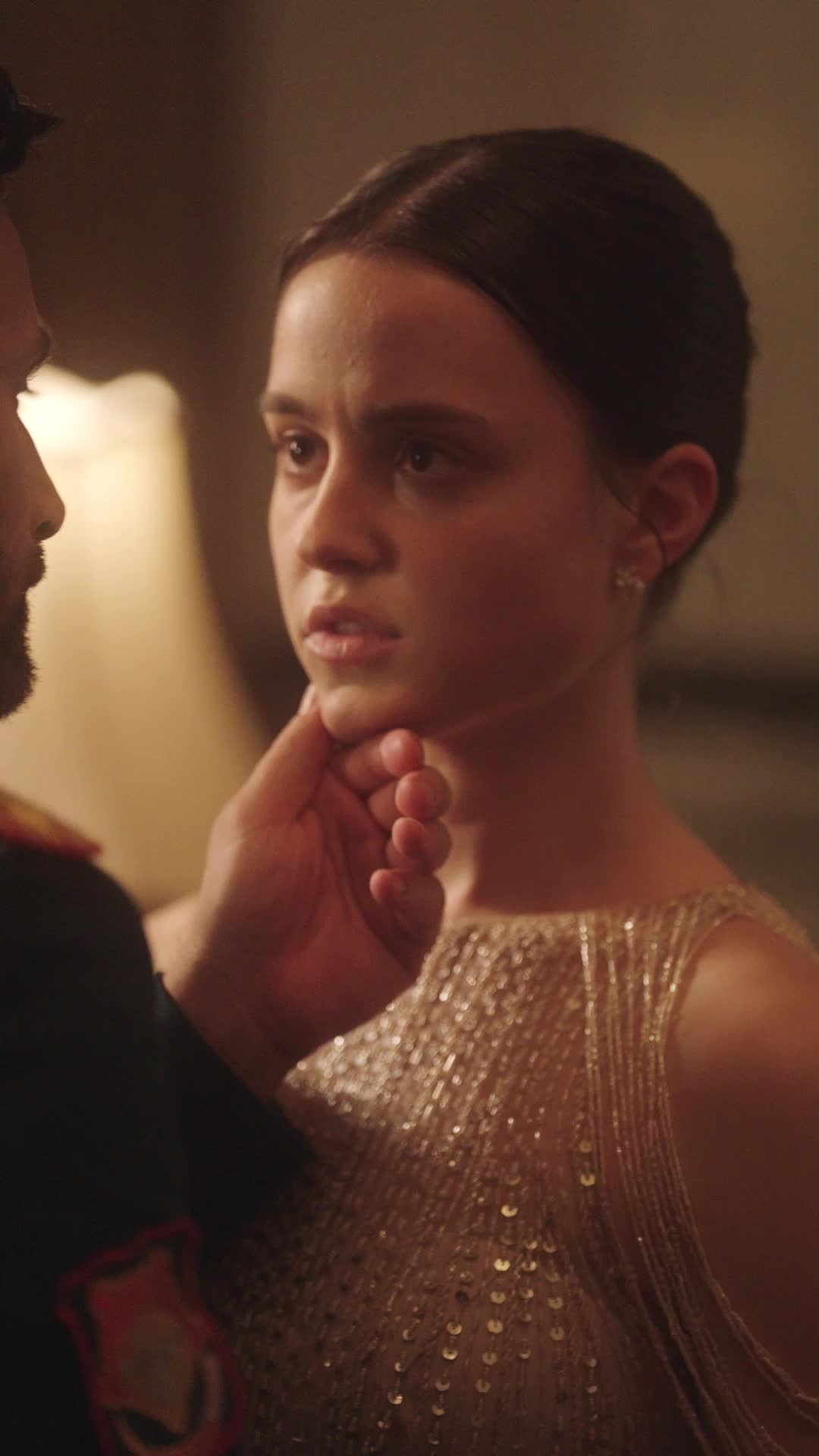 Episodio 13 de Enamorándome del papá general de mi ex