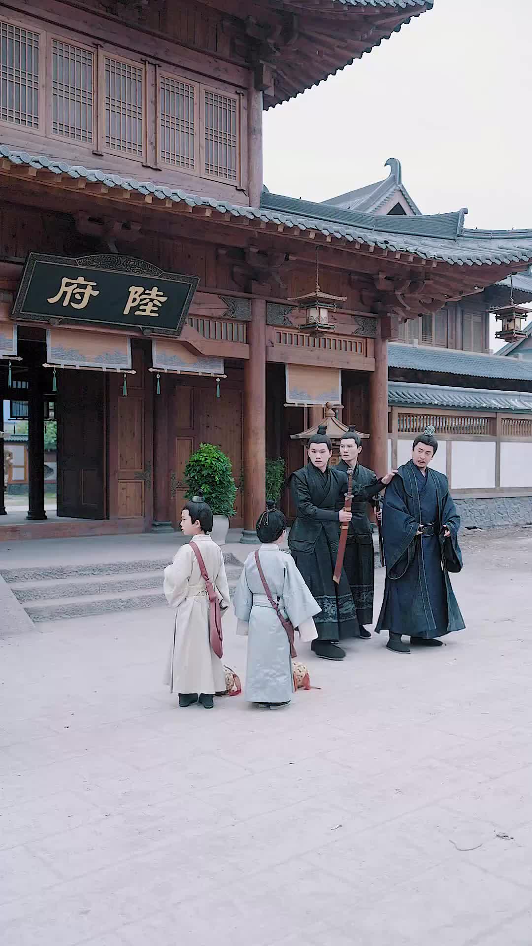 Episode 69 of Ex Left for Gold, She Married the Throne