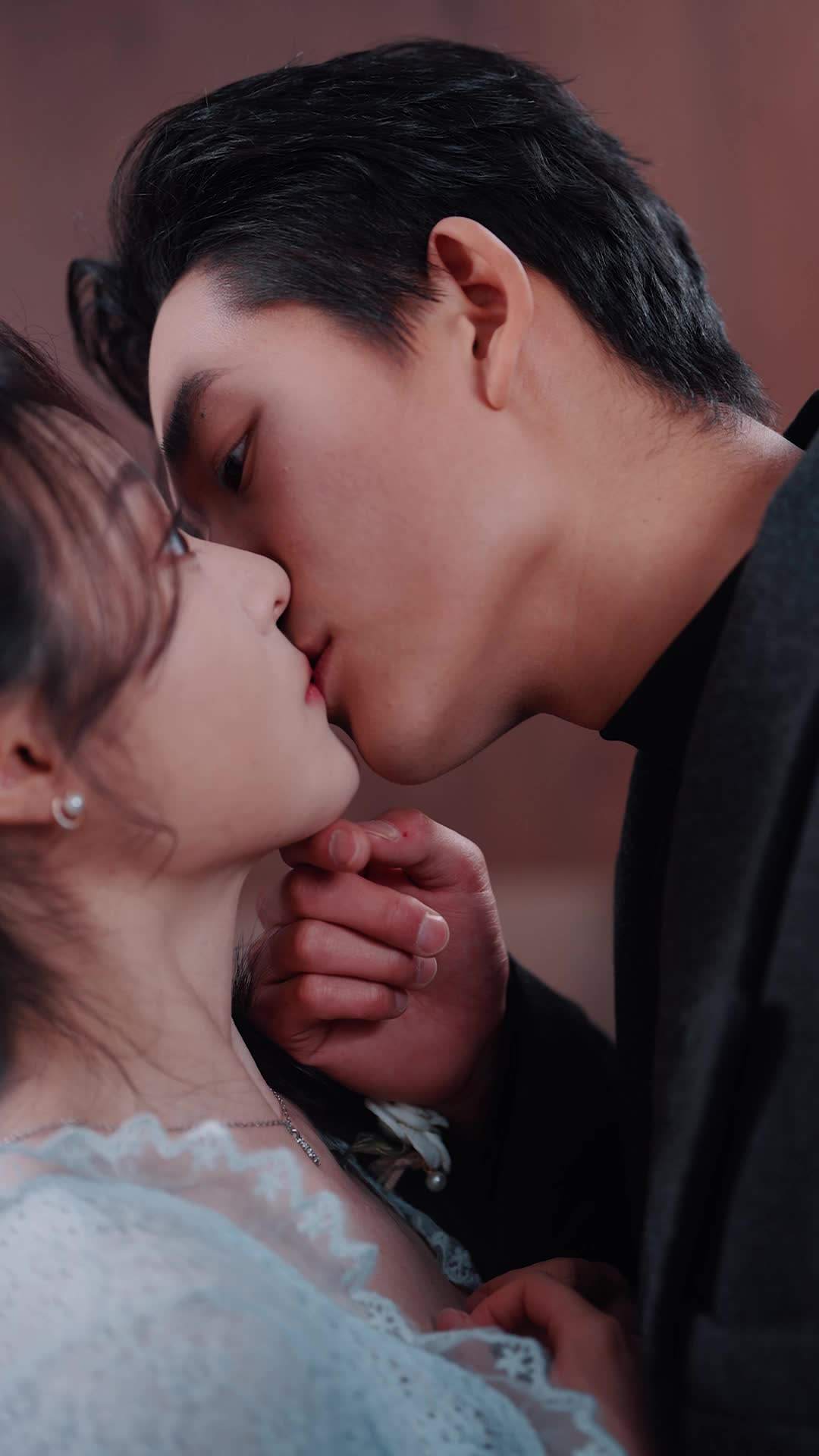 Episode 10 of Fake Heiress Stole My Family? I have Mr. CEO!