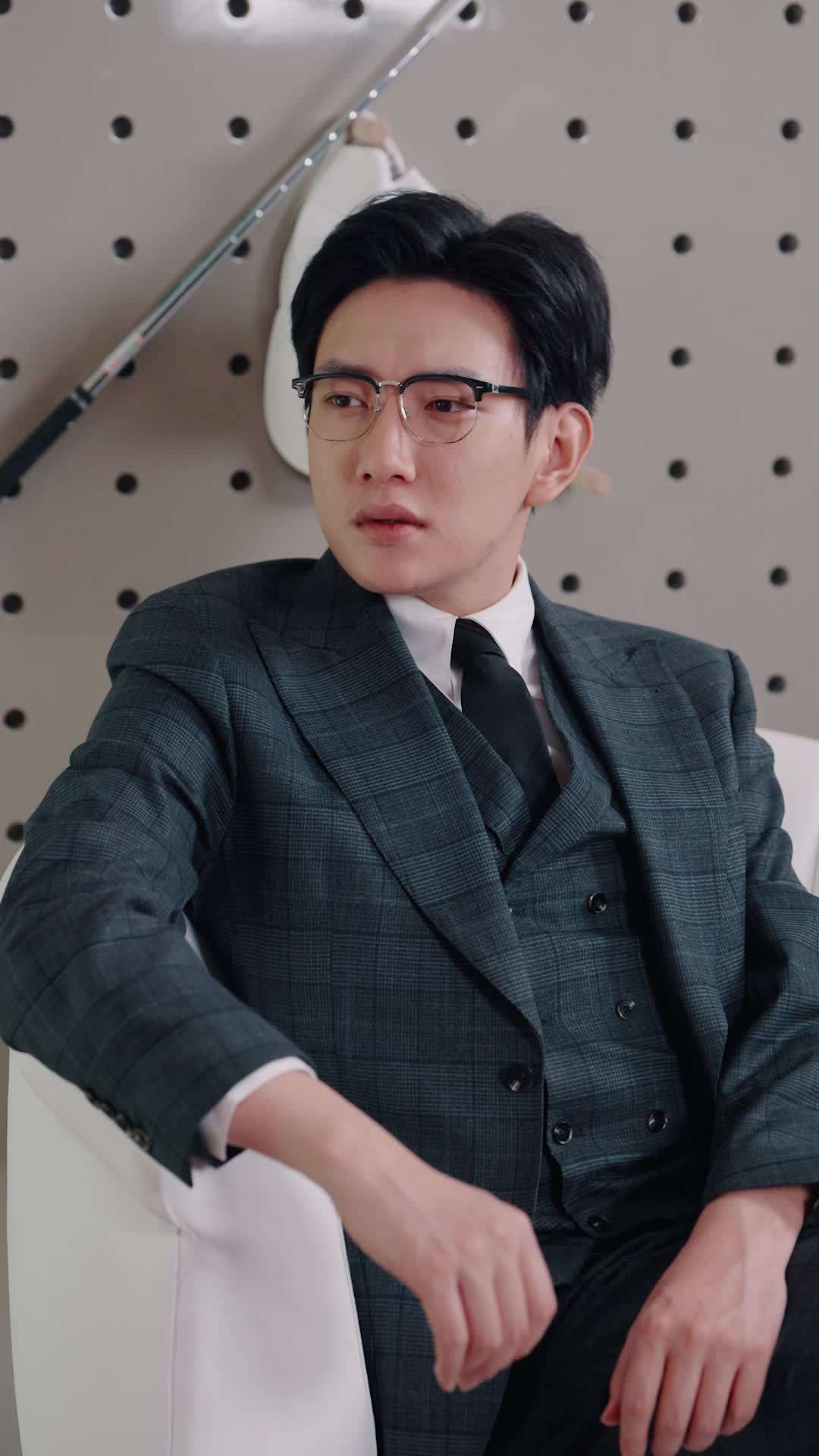 Episode 11 of Fake Heiress Stole My Family? I have Mr. CEO!