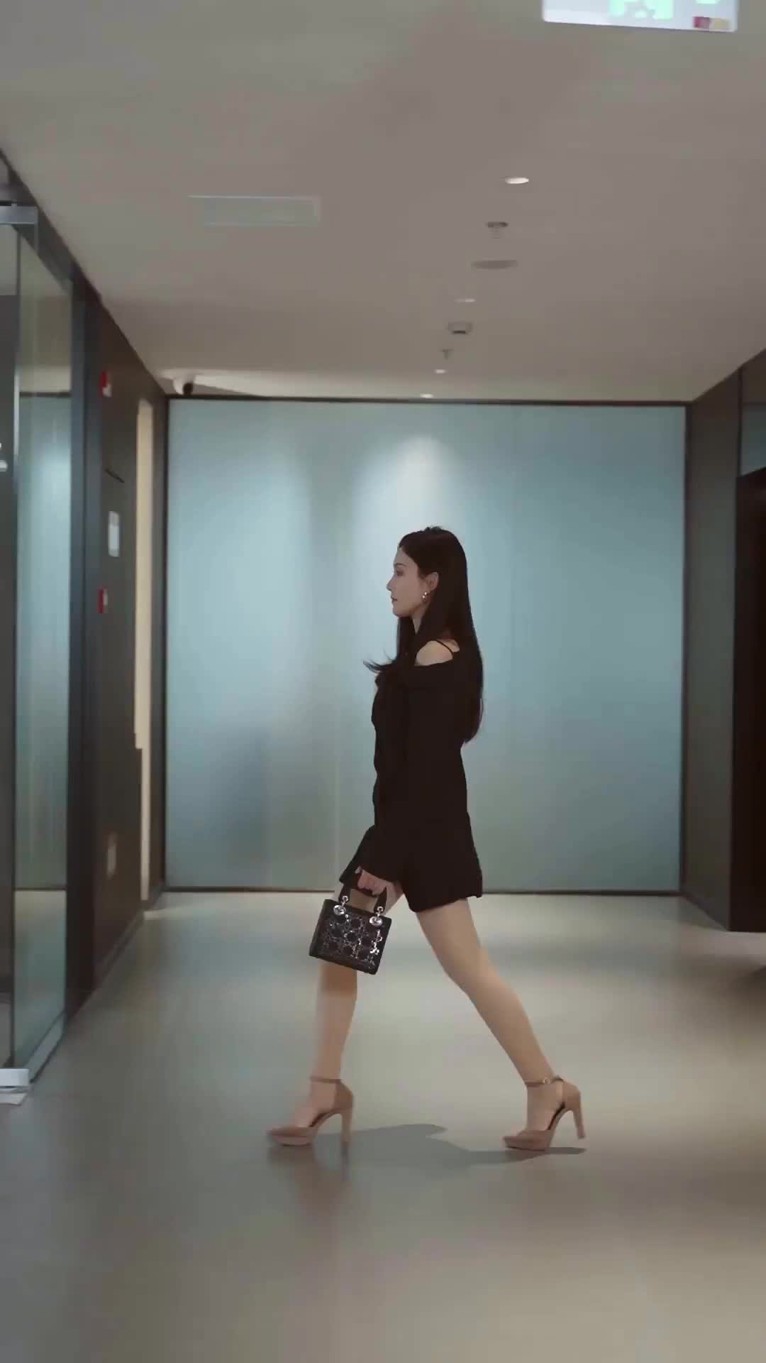 Episodio 12 de Frenesí de Matrimonio Relámpago del CEO