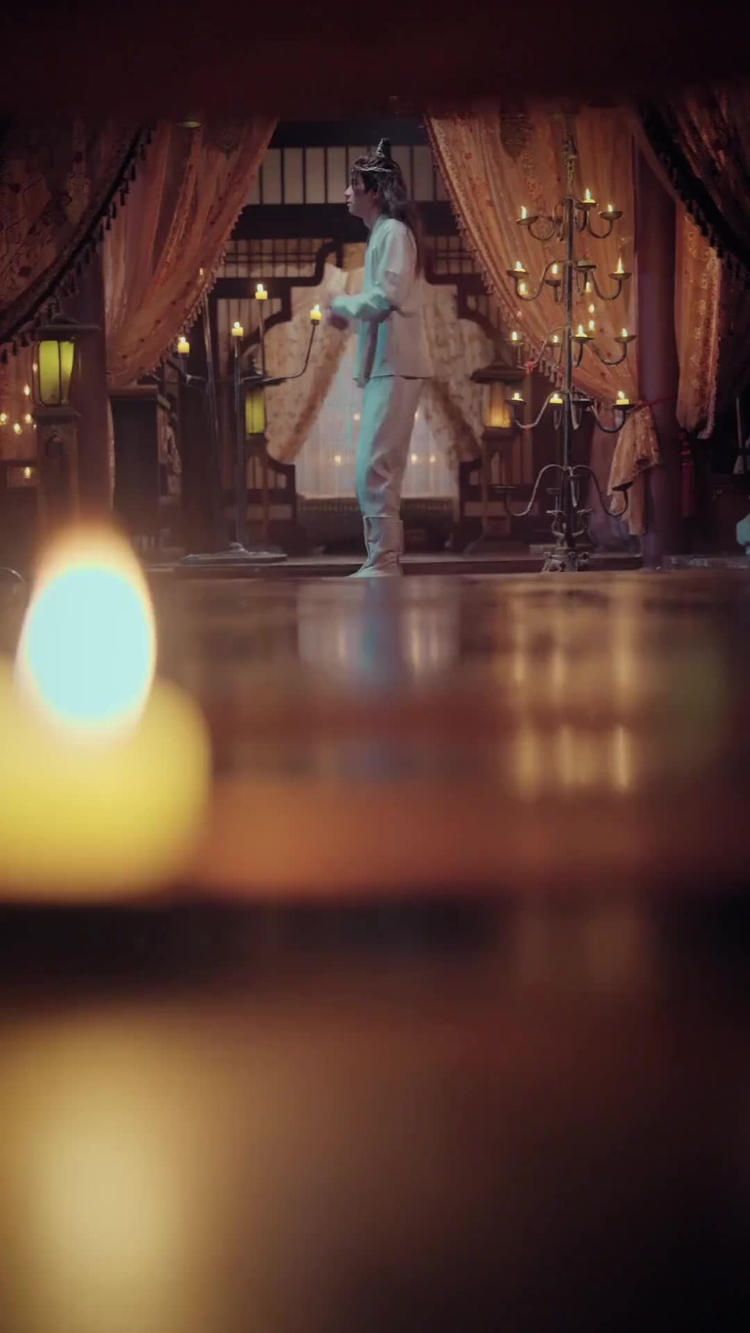 Episode 8 of Help! My Consorts Want Me Dead