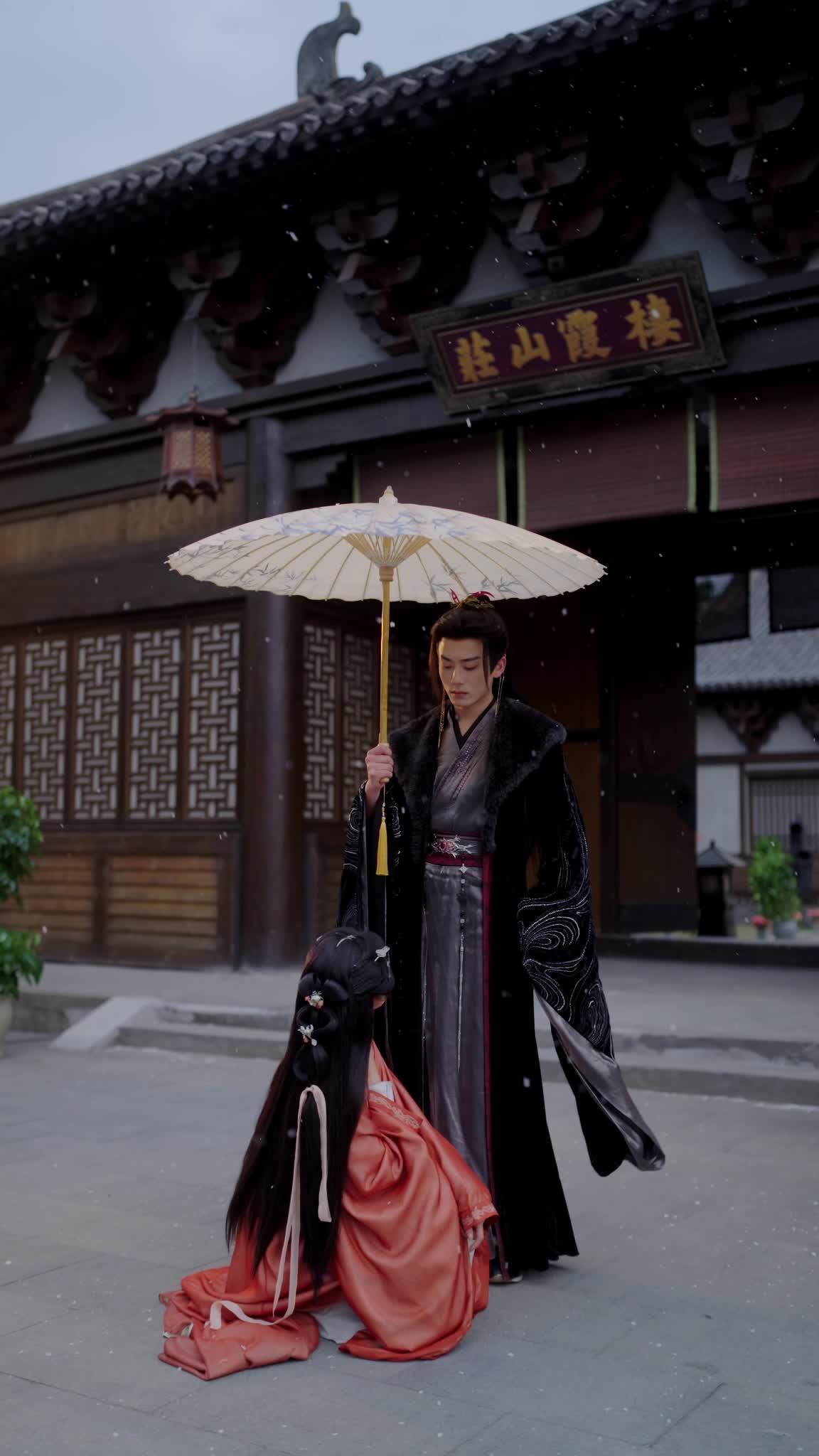 Episode 27 of Her Son Makes Her a Royal Lady
