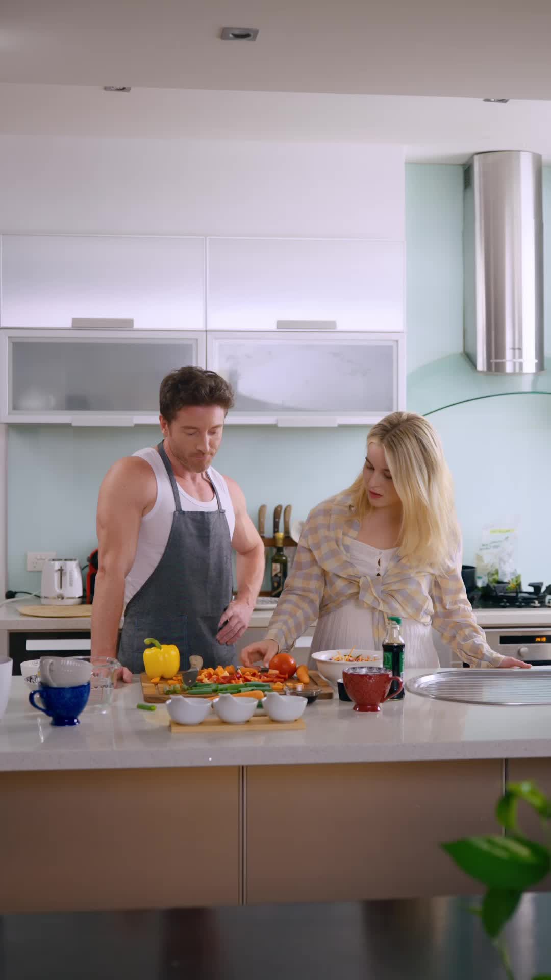 Episode 18 of Hit the Jackpot! My Broke Chef Husband Is a Billionaire?!