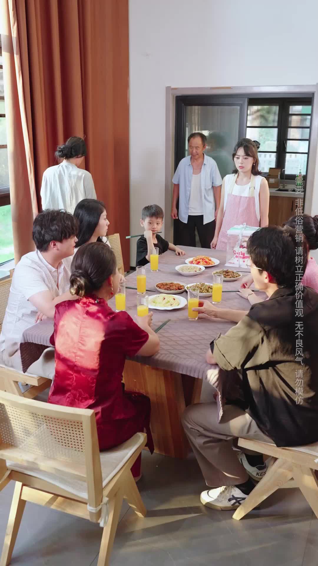Episode 1 of I Flipped Beatrice's 60th Birthday Table