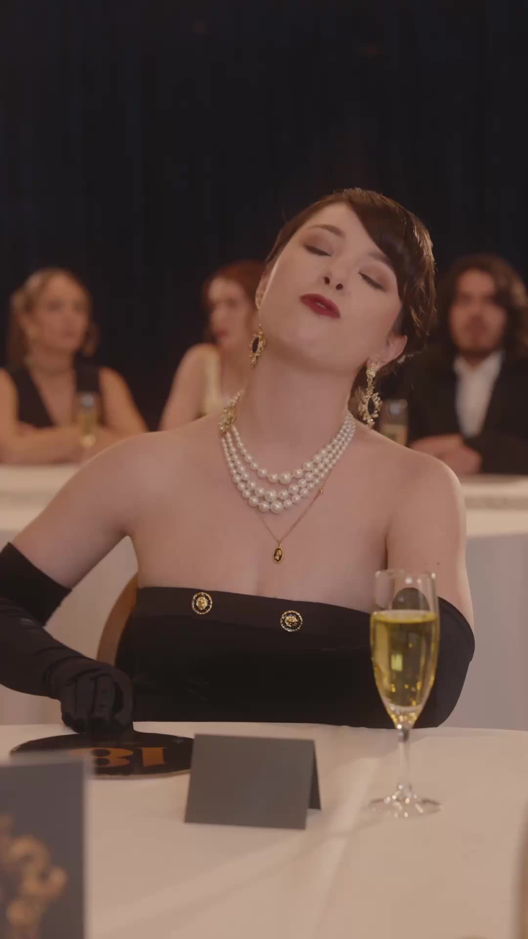 Episodio 44 de La Heredera Puso al Esposo en la Lista Negra