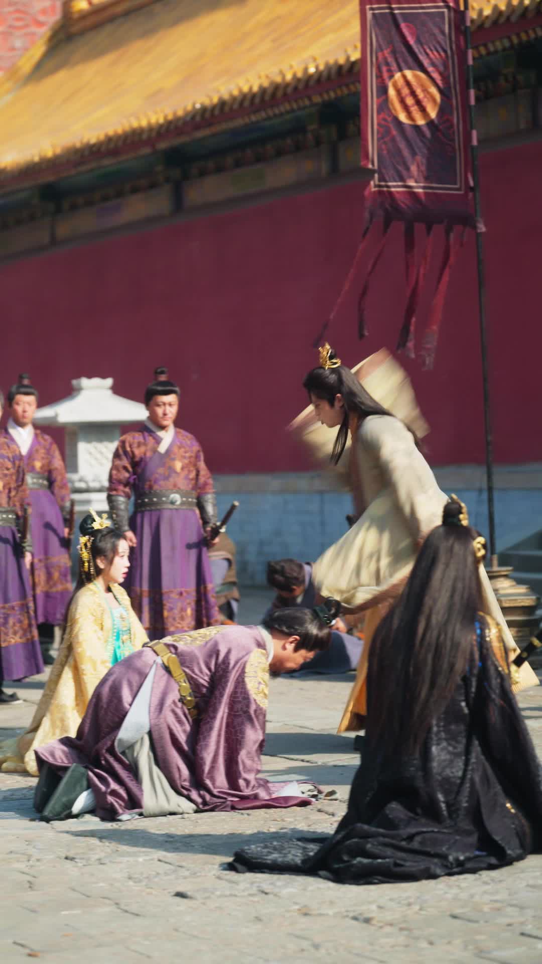 Episodio 21 de La zorra caída, la realeza de rodillas