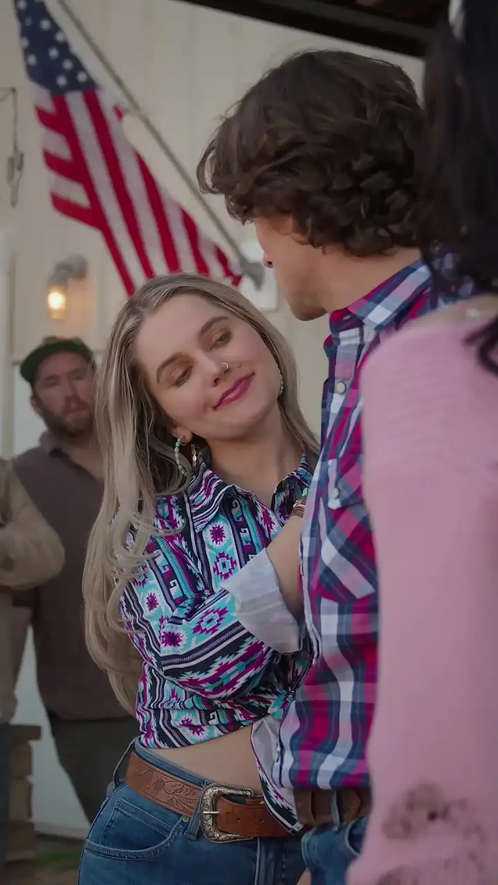 Episodio 9 de Liberada por el campesino sexy