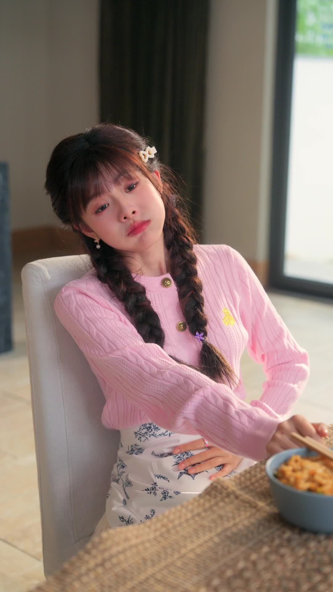 Episode 8 of Love Breaks the Ice