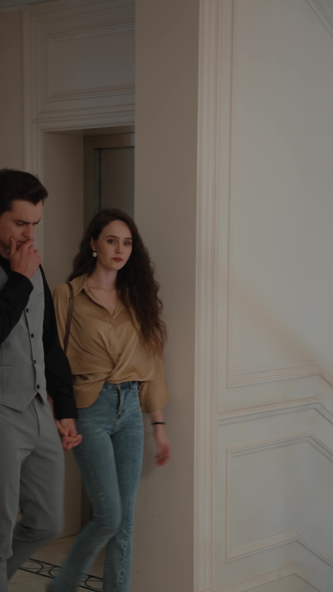 Episode 23 of Married To A Stranger