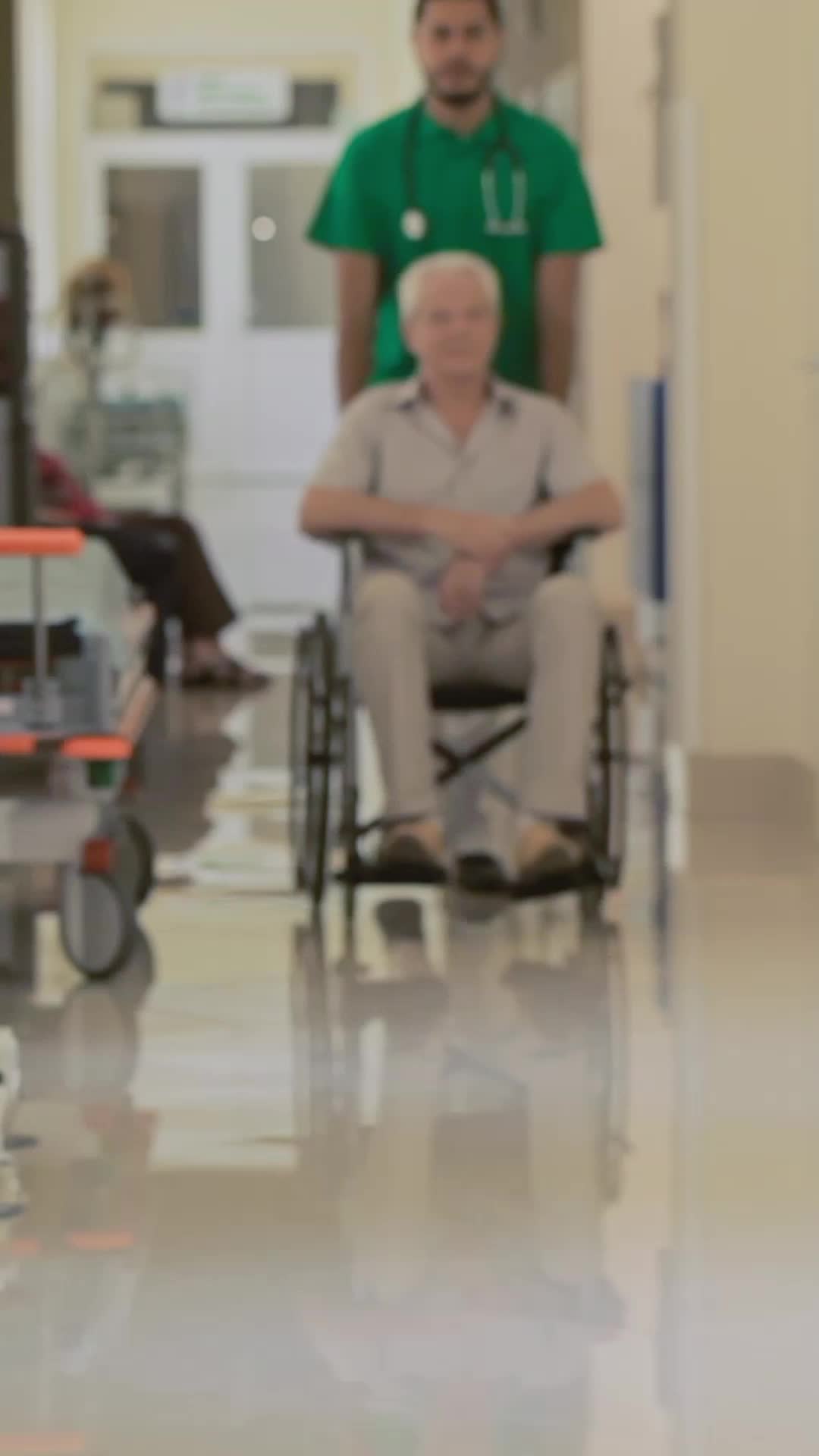 Episódio 7 de Meu marido bilionário me trocou por ele？