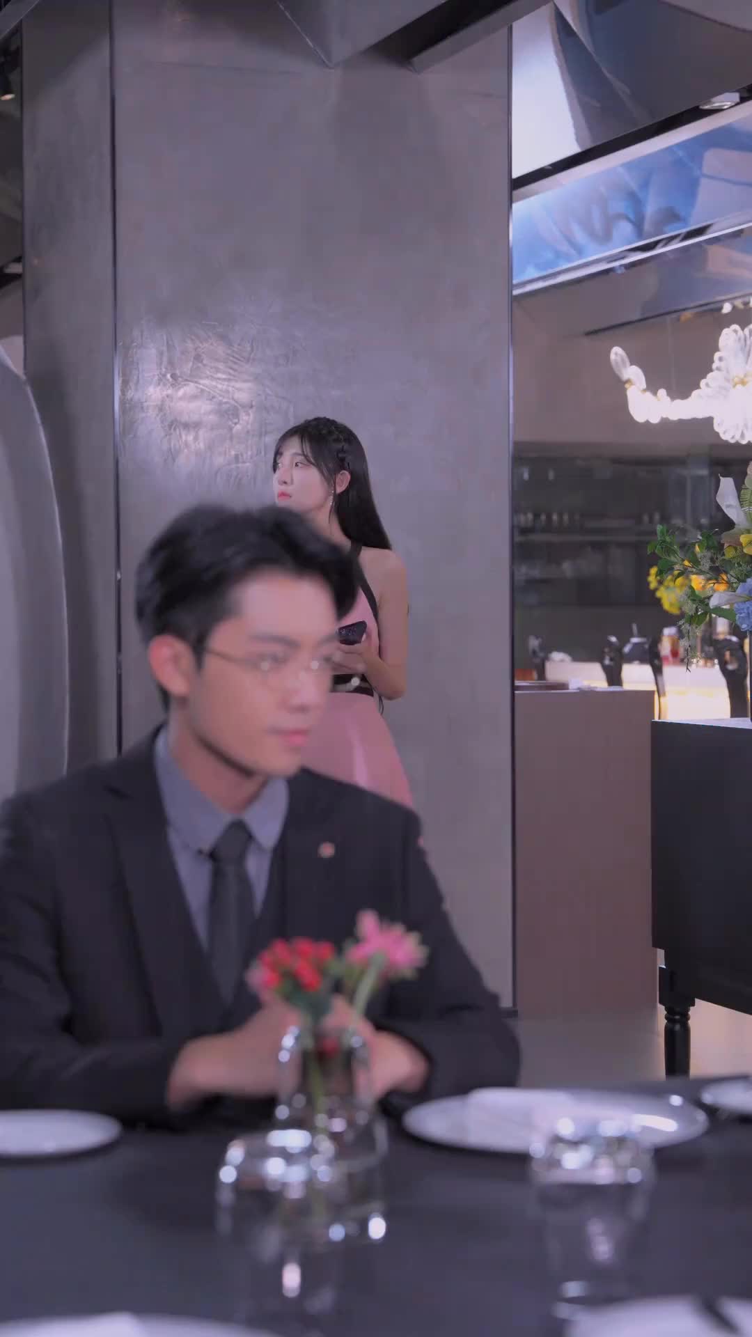 Episodio 17 de Mi Amor Cibernético, Mi CEO