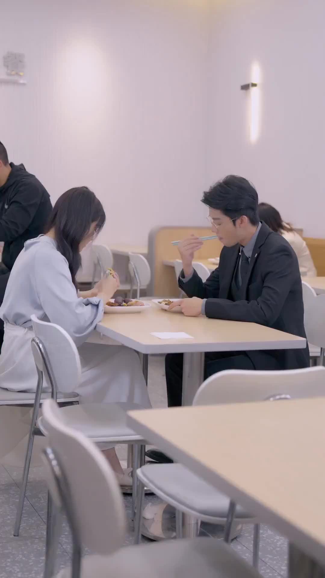 Episodio 7 de Mi Amor Cibernético, Mi CEO