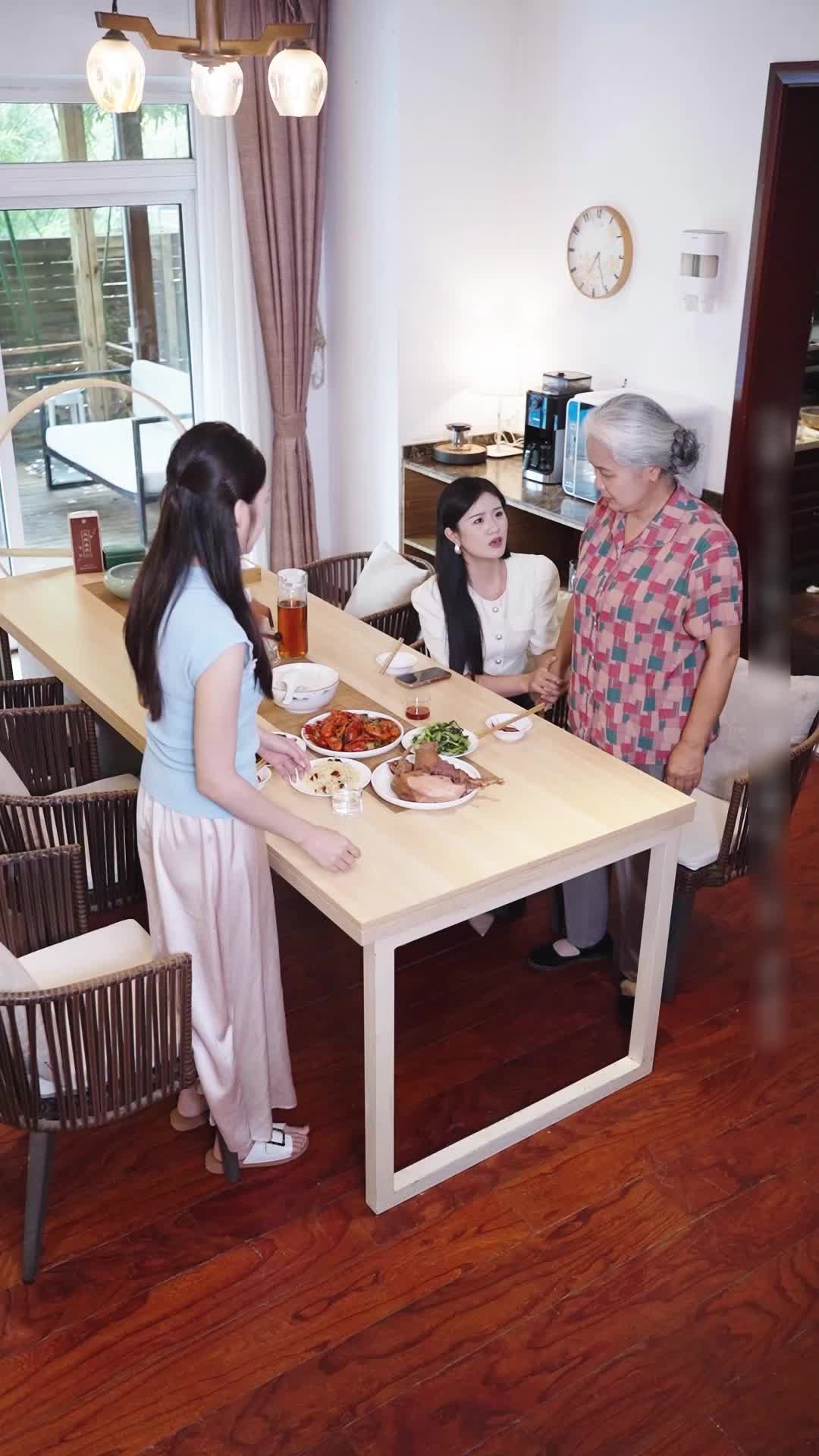 Episode 15 of Mom, I'm Here for You