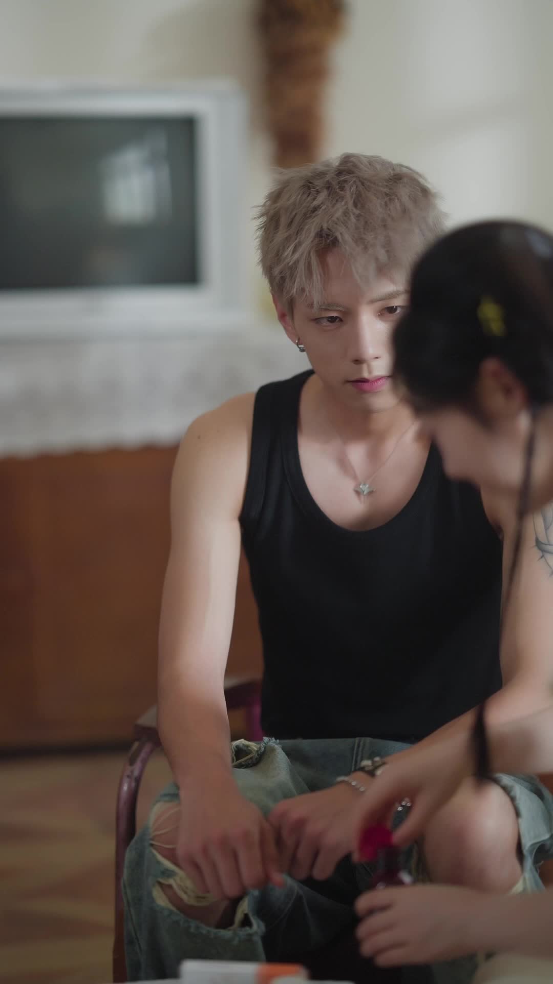 Episode 55 of My Firefighter Husband Was Once a White-Haired Punk