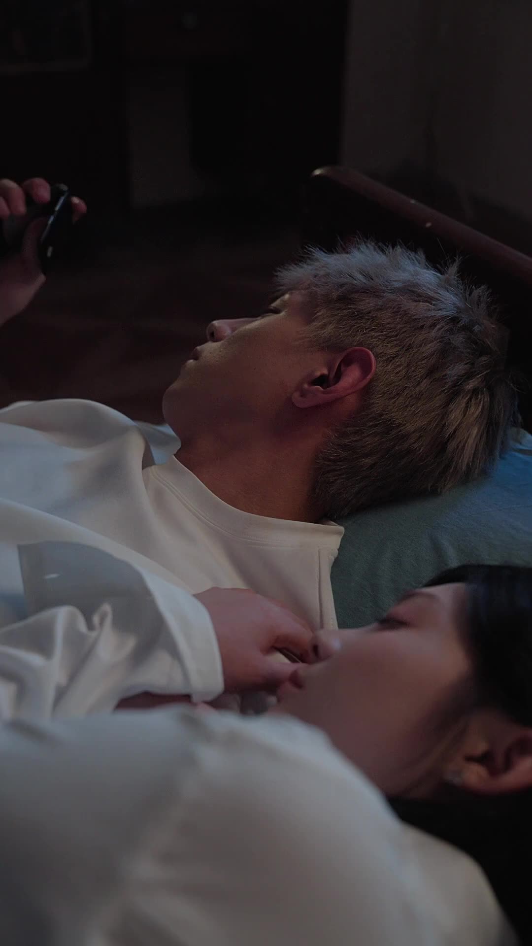 Episode 60 of My Firefighter Husband Was Once a White-Haired Punk