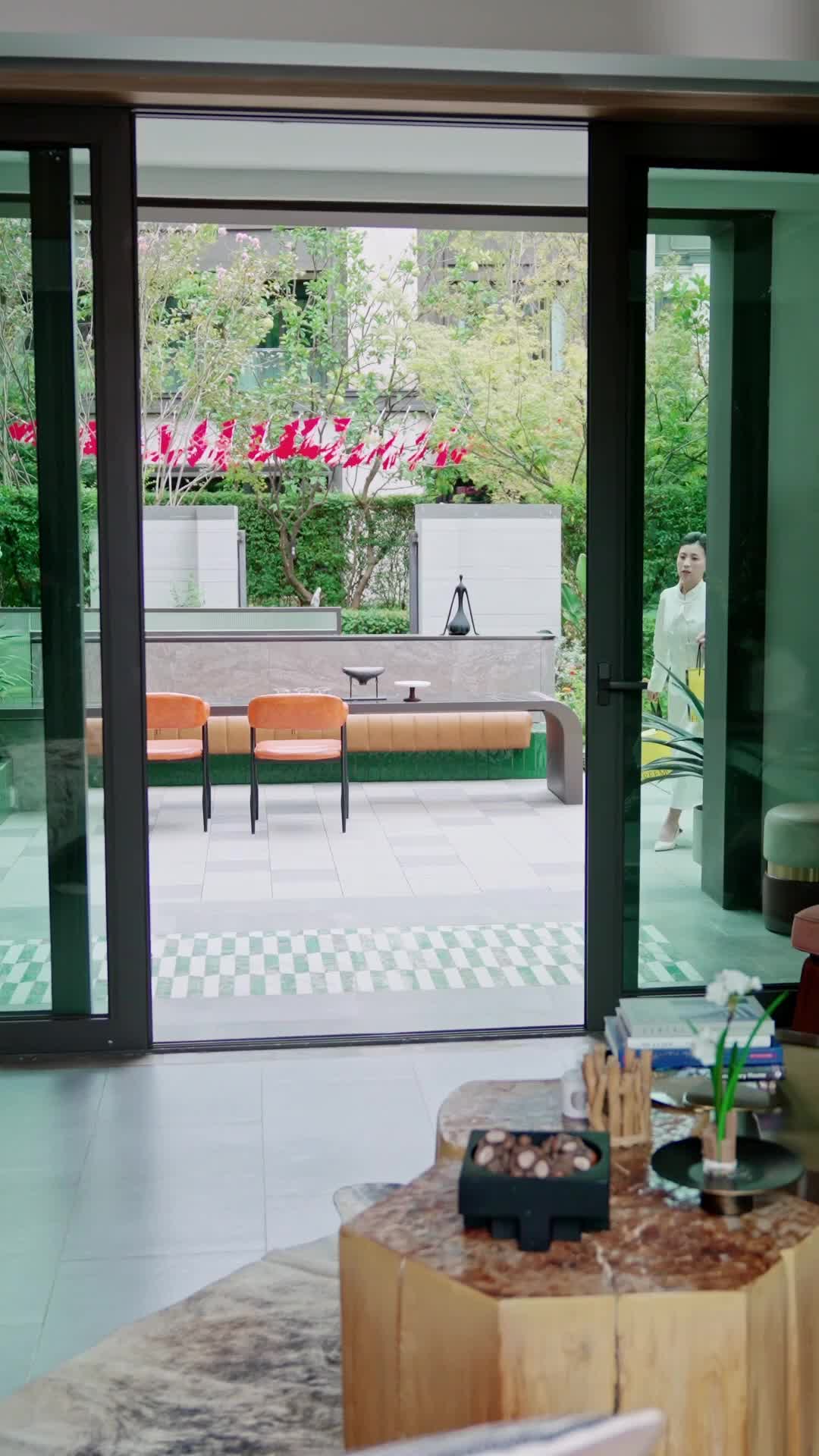 Episode 1 of My Mother-in-Law Helps Me Peck the Two-Faced Bi*ch