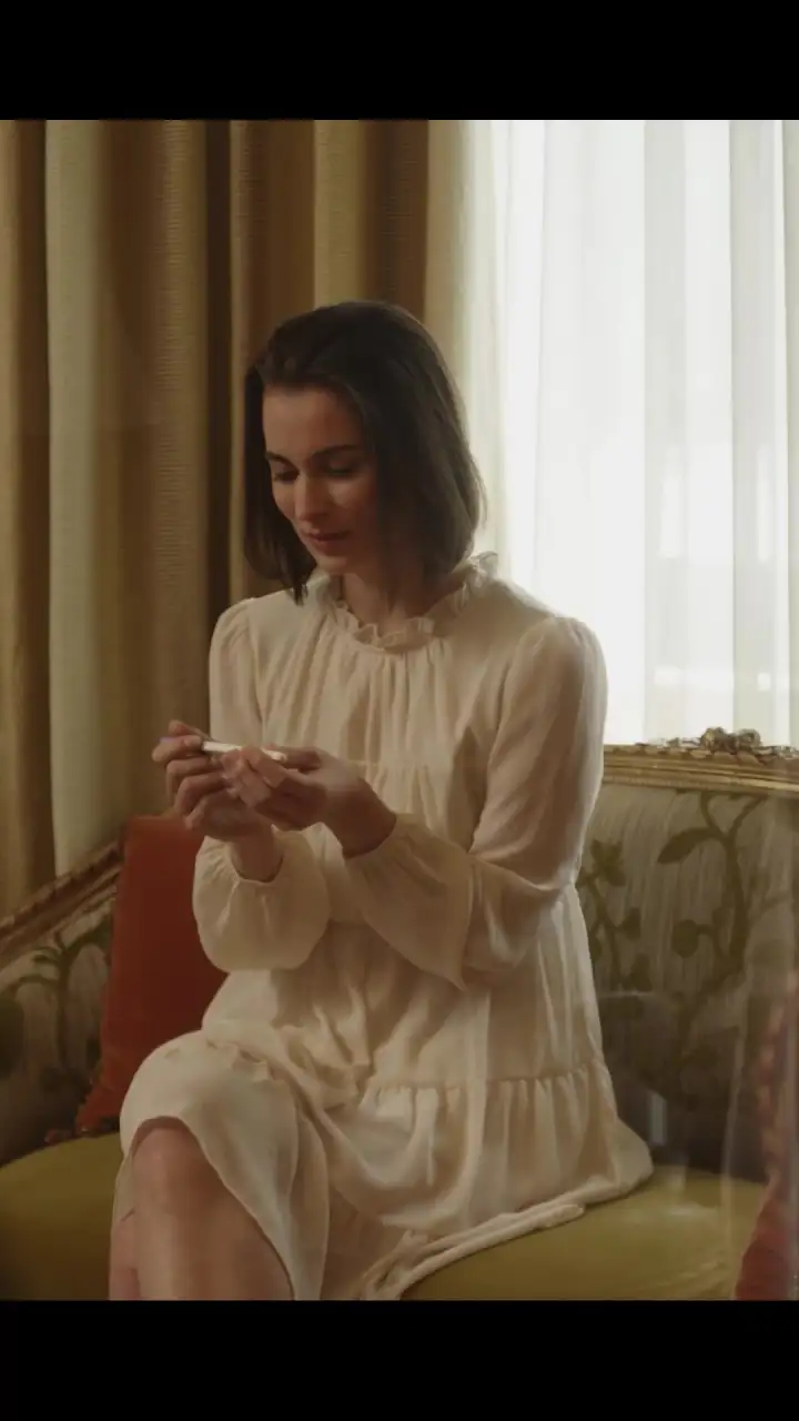 Episode 1 of Never Divorce a Secret Billionaire Heiress