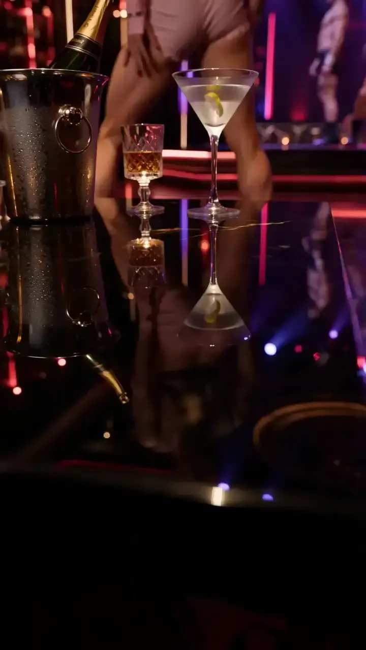 Episodio 1 de Noches con mi CEO