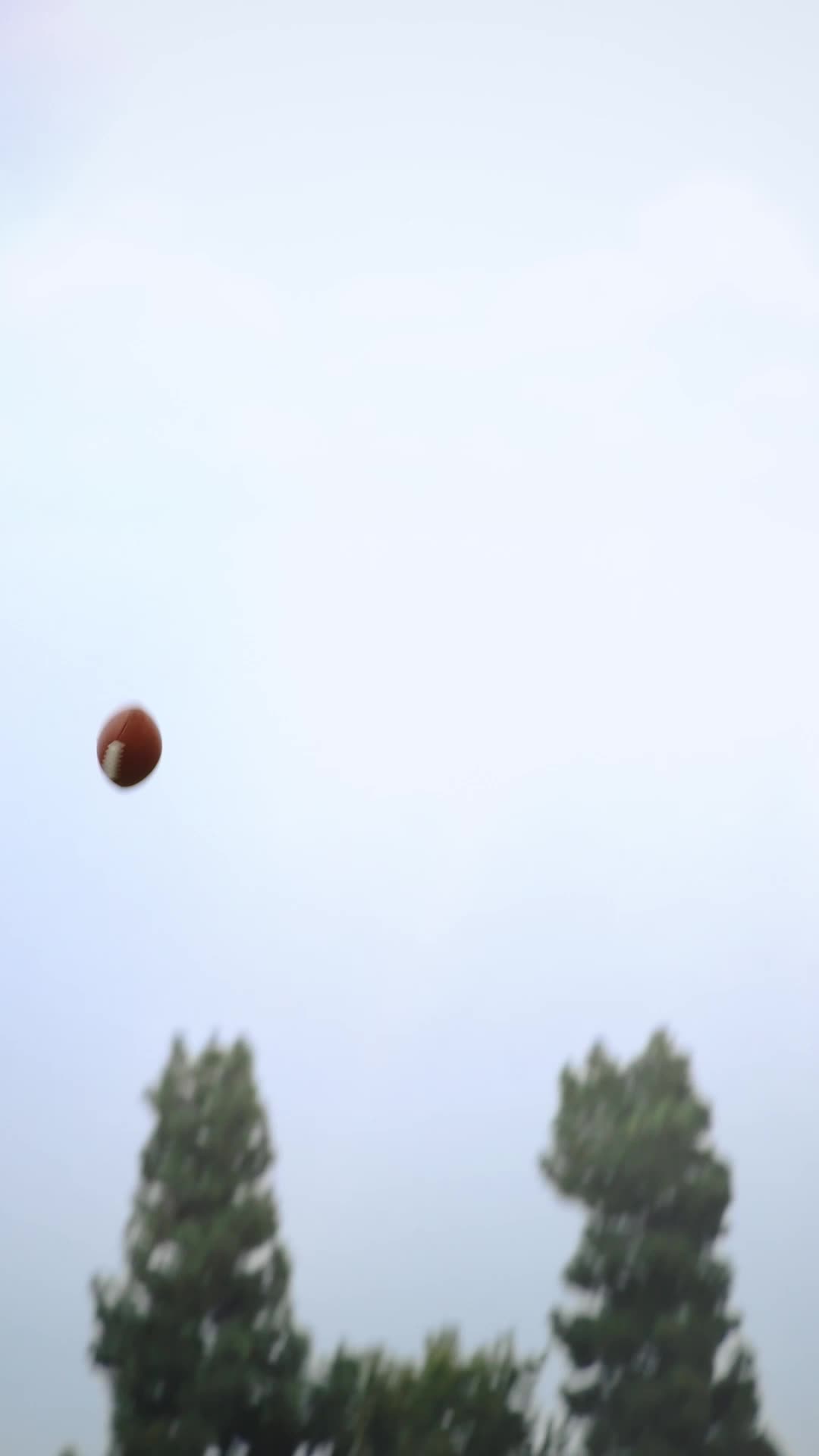 Episódio 1 de O Quarterback do Vizinho