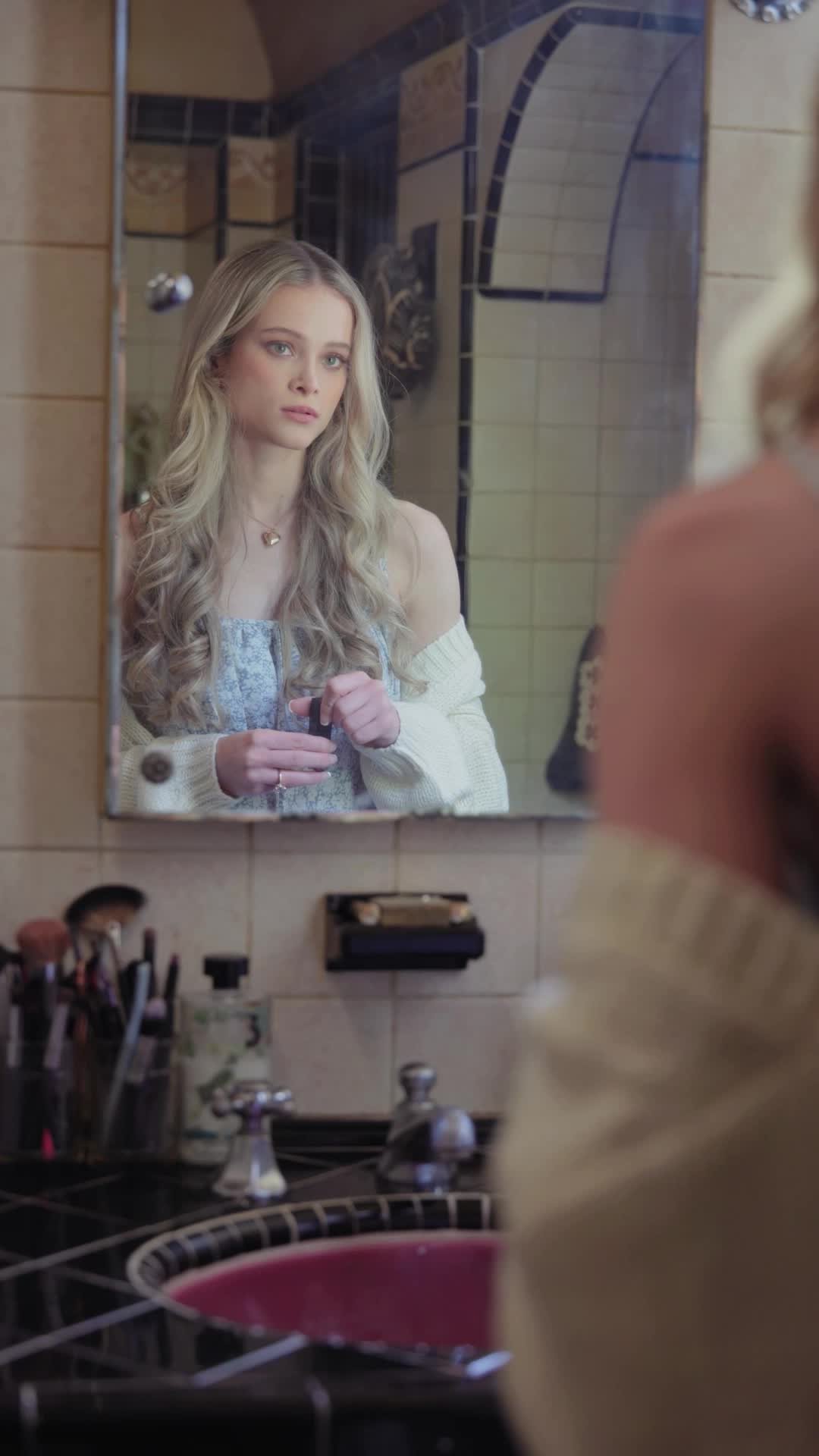 Episodio 21 de Obsesionado con Su Esposa Silenciosa