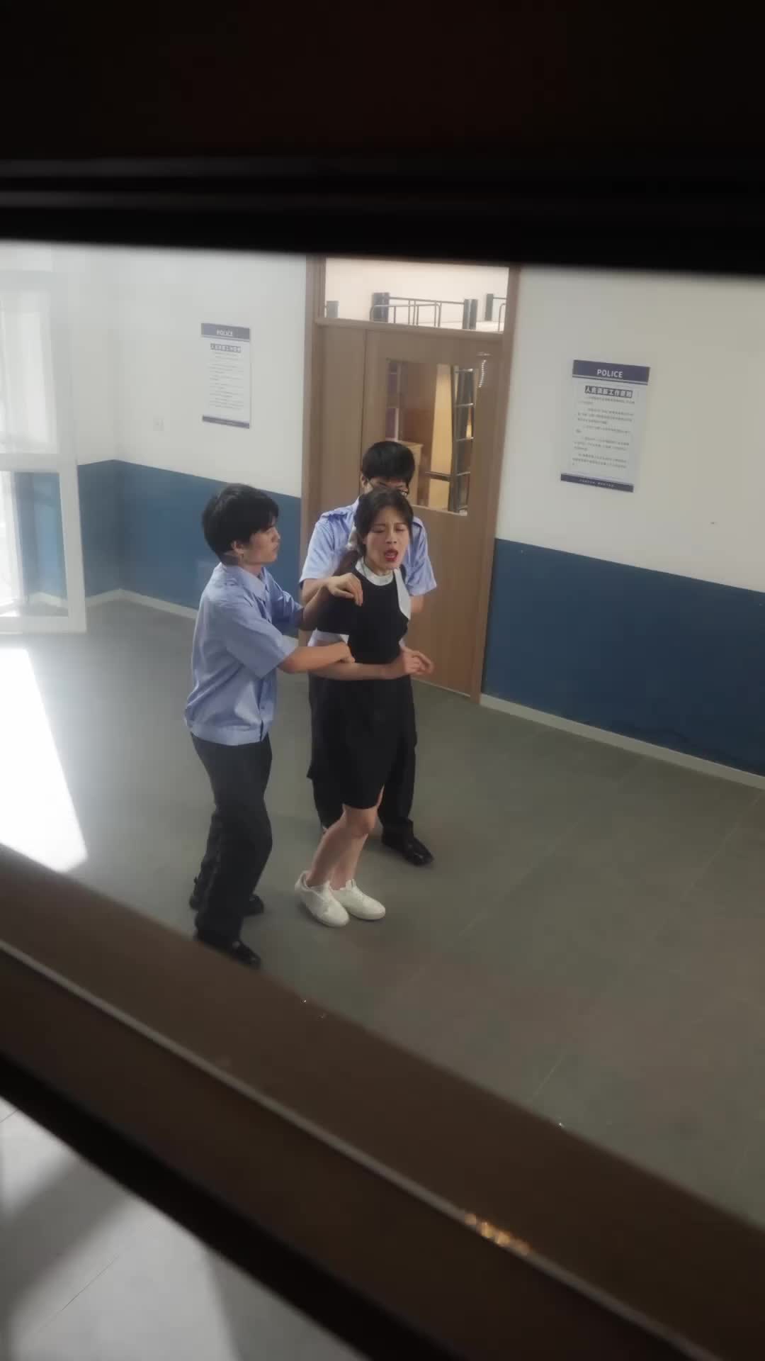 Episodio 18 de Pagué la condena, ahora soy su esposa ideal