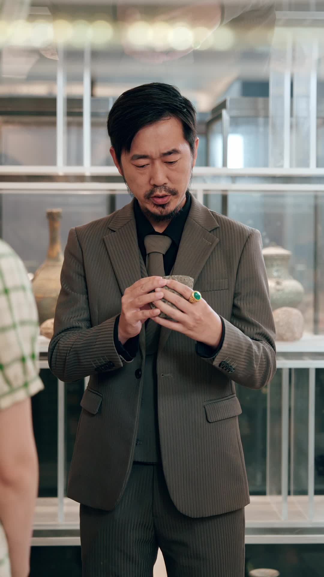 Episode 17 of Queen of Seeing Through Lies